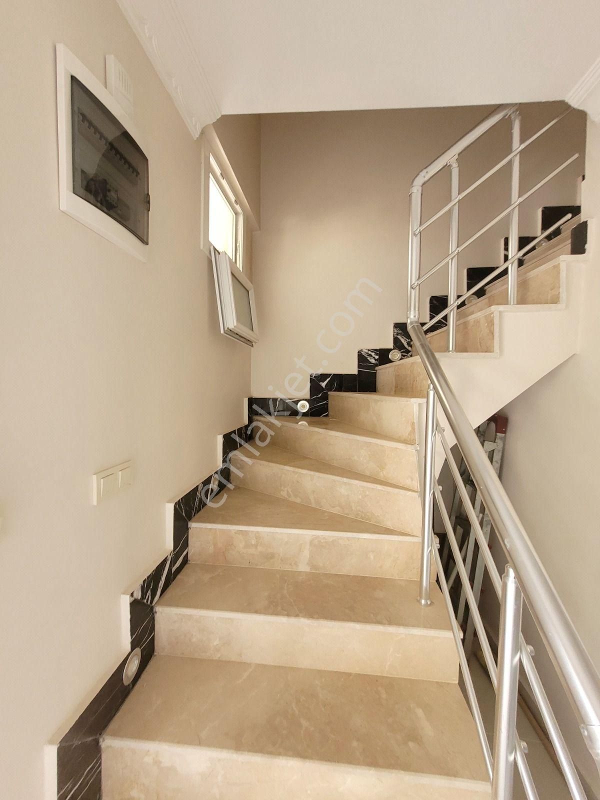 Emsallerinden Uygun Butik Havuzlu Site İçinde 3+1 Dubleks Daire - Görsel 5