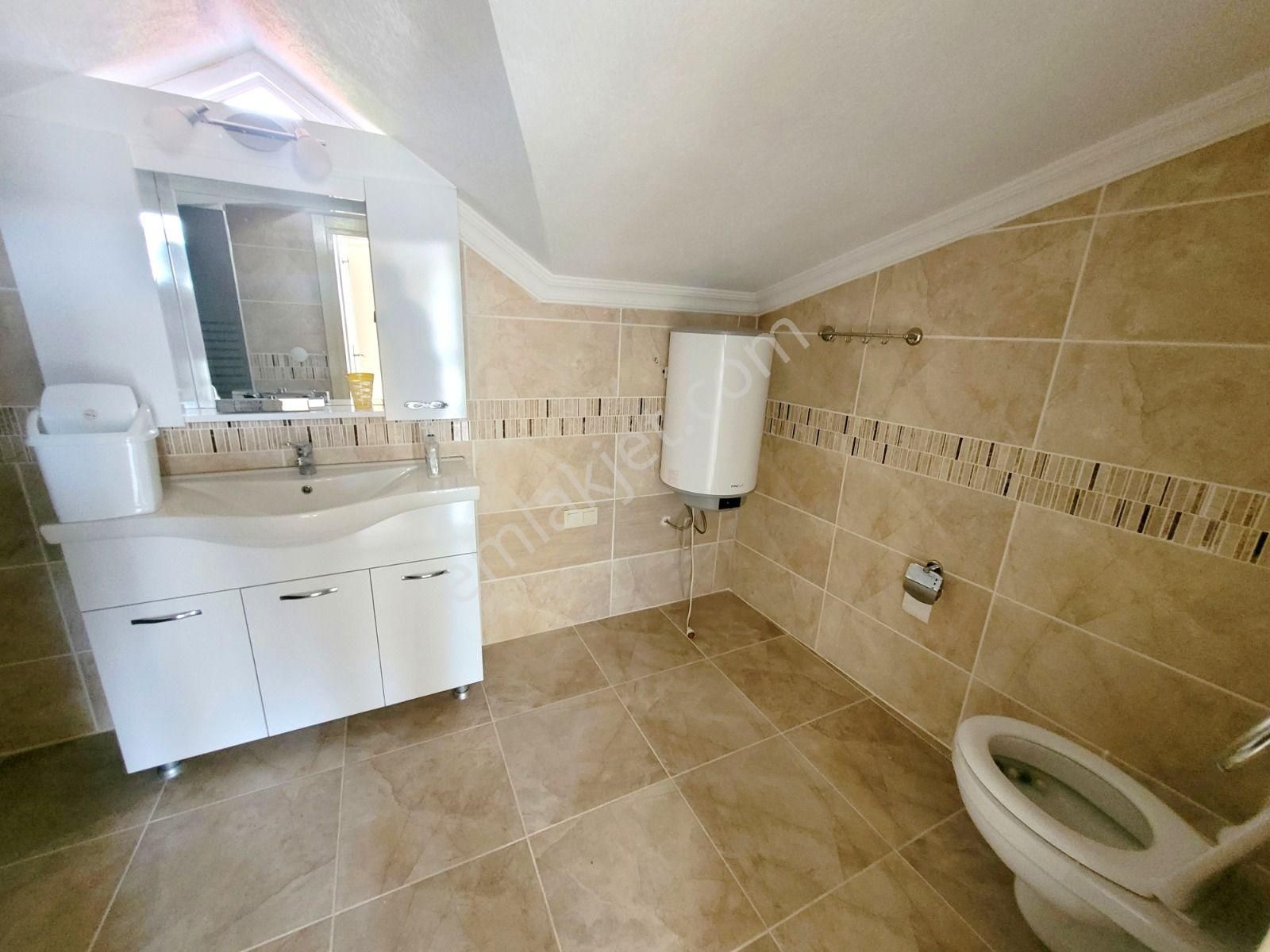 Emsallerinden Uygun Butik Havuzlu Site İçinde 3+1 Dubleks Daire - Görsel 16