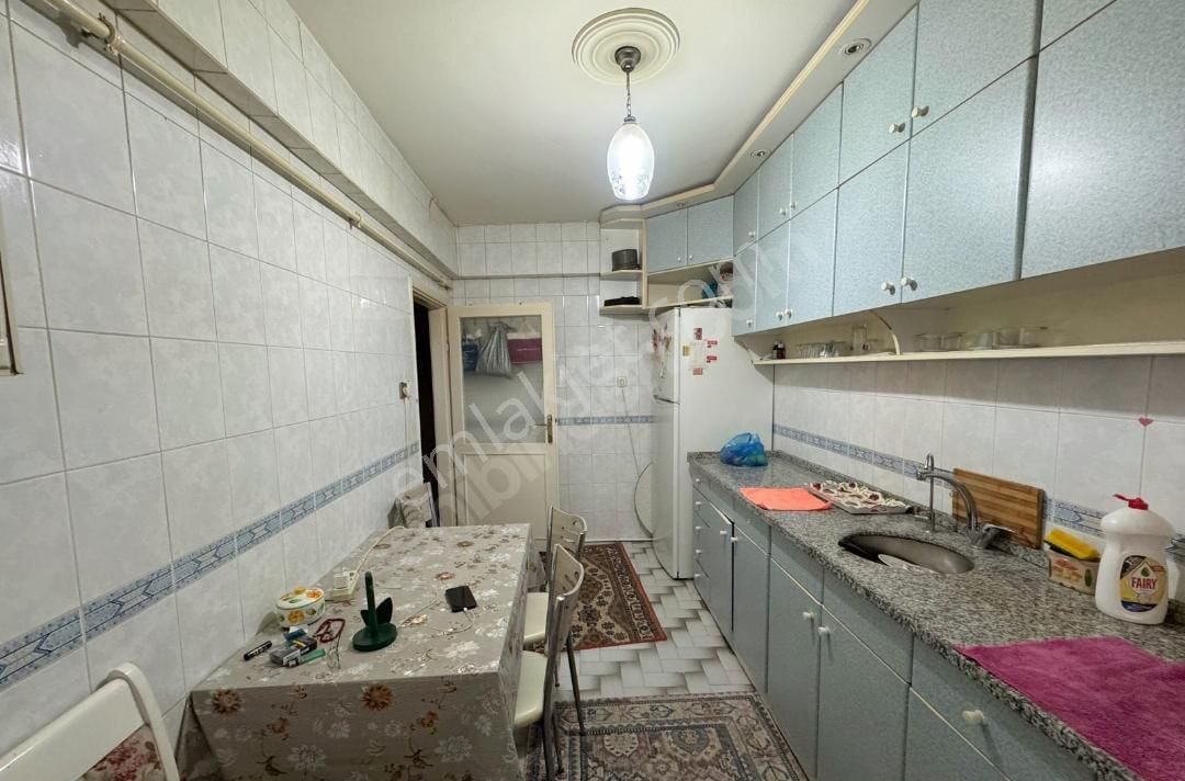 Reşadiye Mahallesinde 2+1 Ara Kat Uygun Daire - Görsel 2