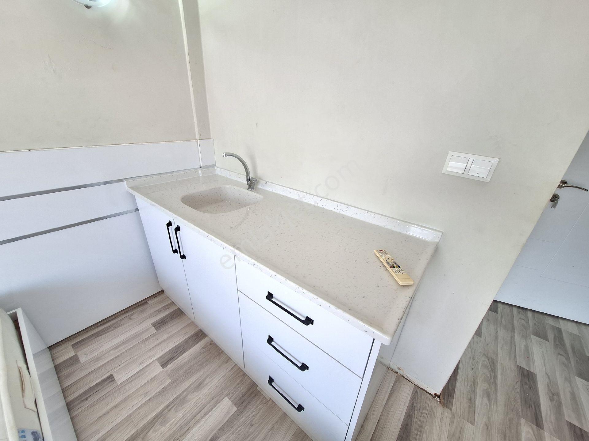 Kuşadası Merkezde Eşyalı Apart Otel Daire Kiralıktır - Görsel 7
