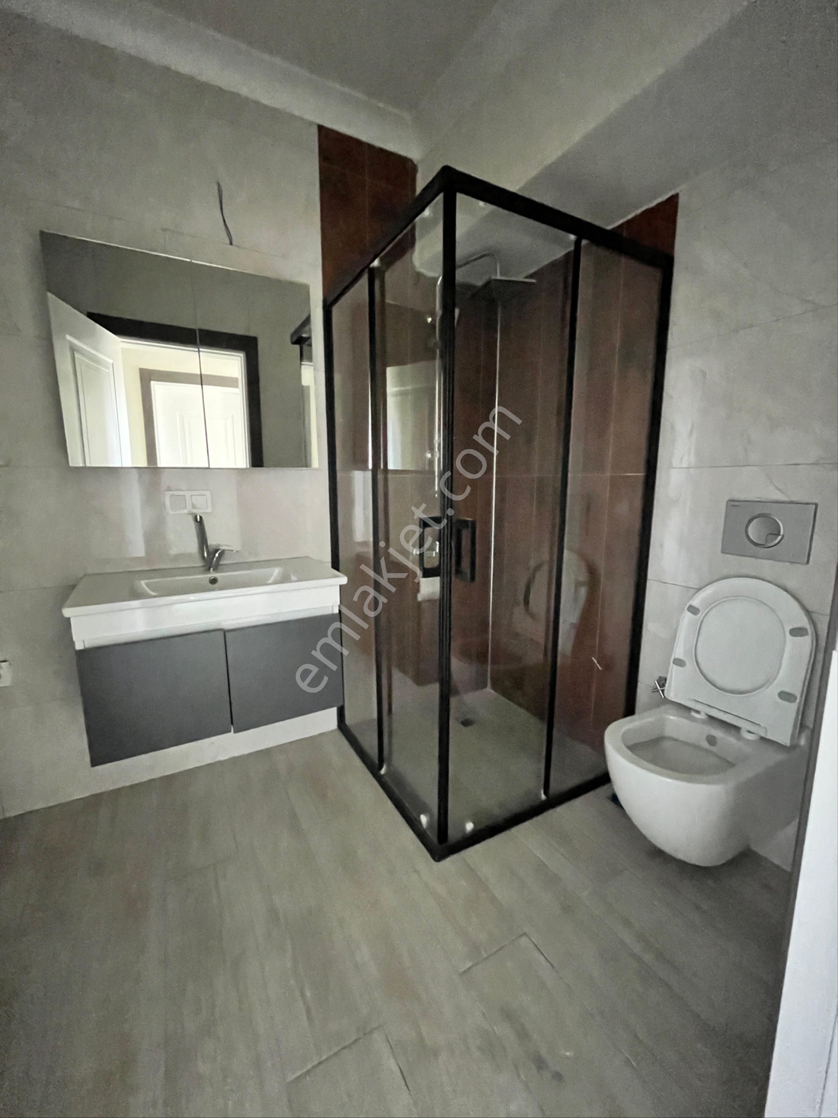 Görgülü Emlaktan Burhaniye Merkezde Satılık 2+1 Açık Mutfak Daire - Görsel 9