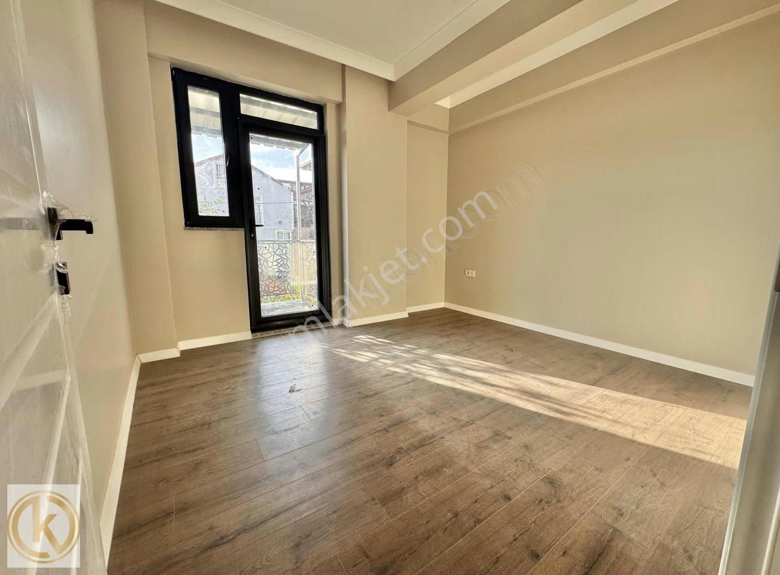 Kaymak Emlaktan Erenler'de Bahçeli 2+1 95 M2 Satılık Daire - Görsel 2