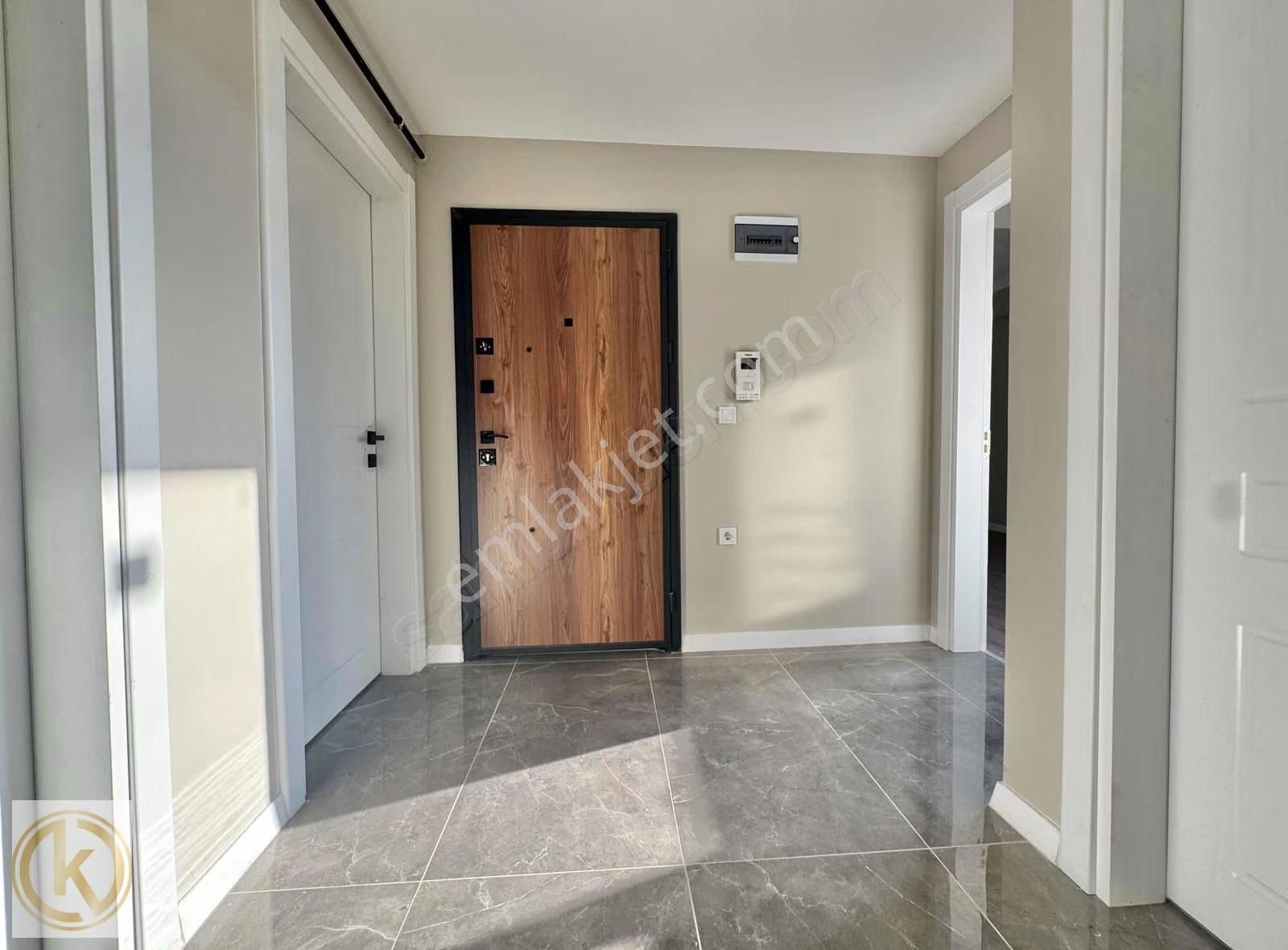 Kaymak Emlaktan Erenler'de Bahçeli 2+1 95 M2 Satılık Daire - Görsel 4