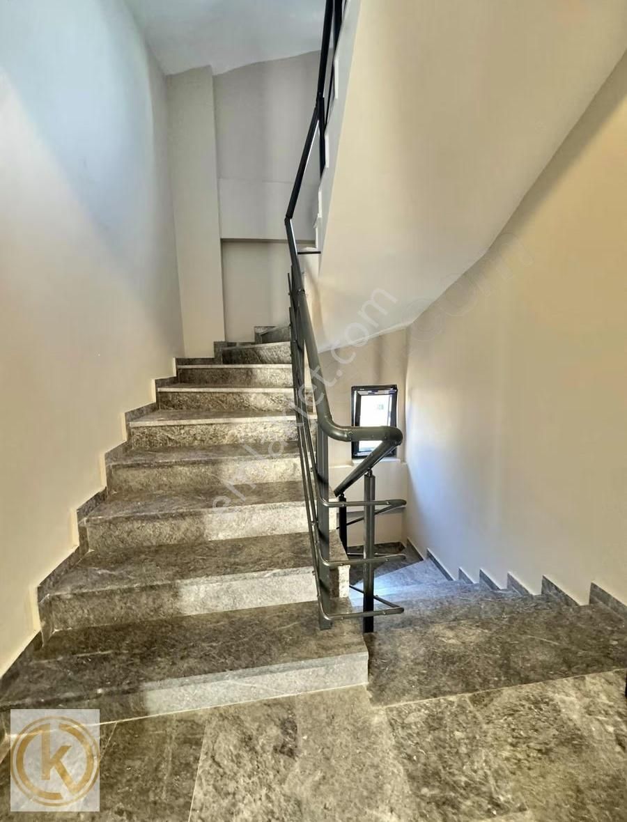 Kaymak Emlaktan Erenler'de Bahçeli 2+1 95 M2 Satılık Daire - Görsel 3