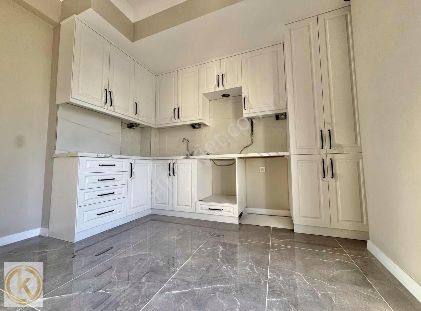 Kaymak Emlaktan Erenler'de Bahçeli 2+1 95 M2 Satılık Daire - Görsel 13