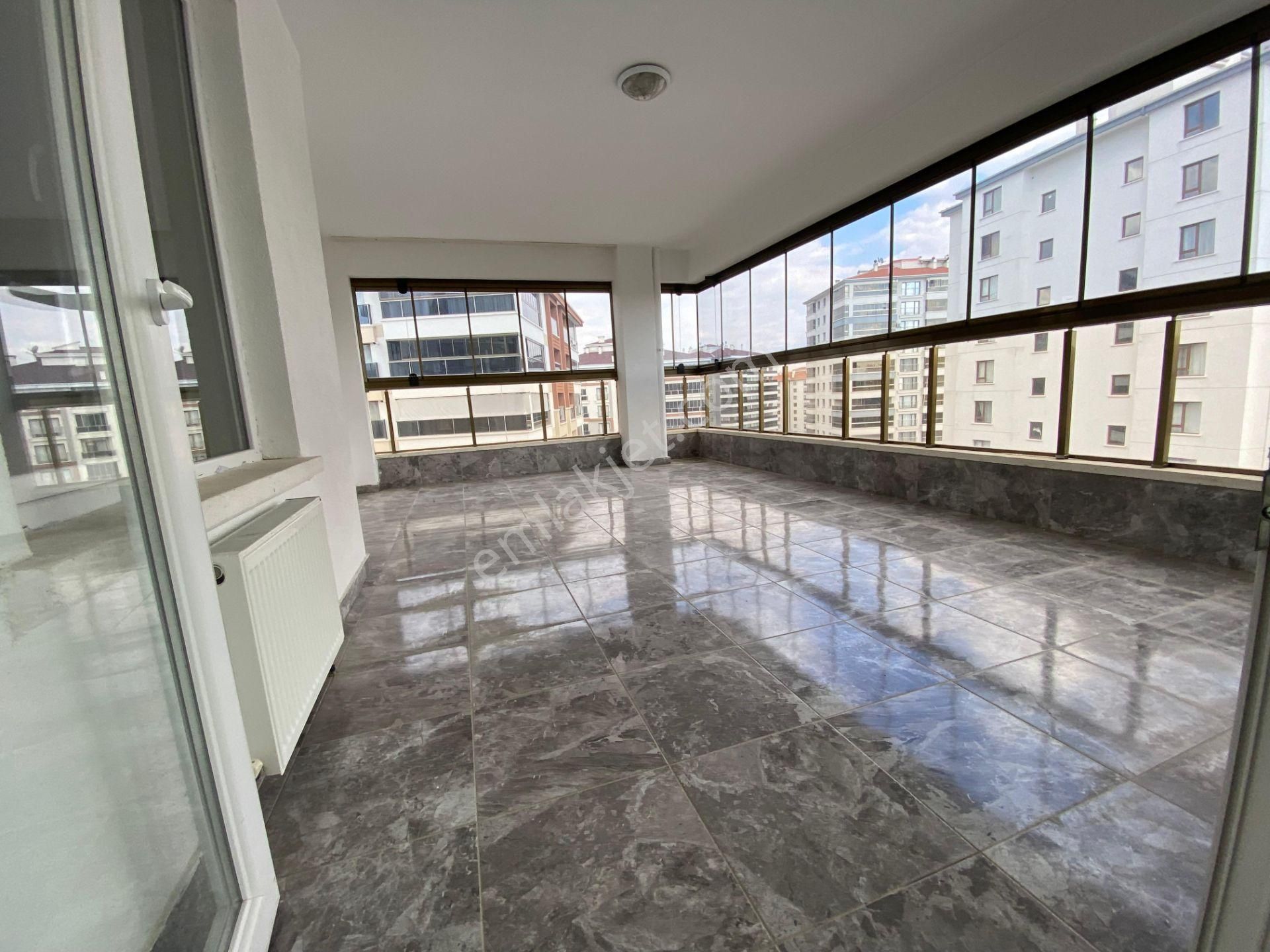 Emrah Erdoğan İnşaat Emlak'tan Satılık 5.kat 4+1 Lüx Daire - Görsel 16