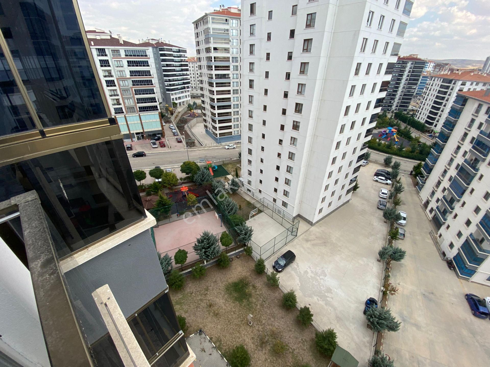 Emrah Erdoğan İnşaat Emlak'tan Satılık 5.kat 4+1 Lüx Daire - Görsel 22