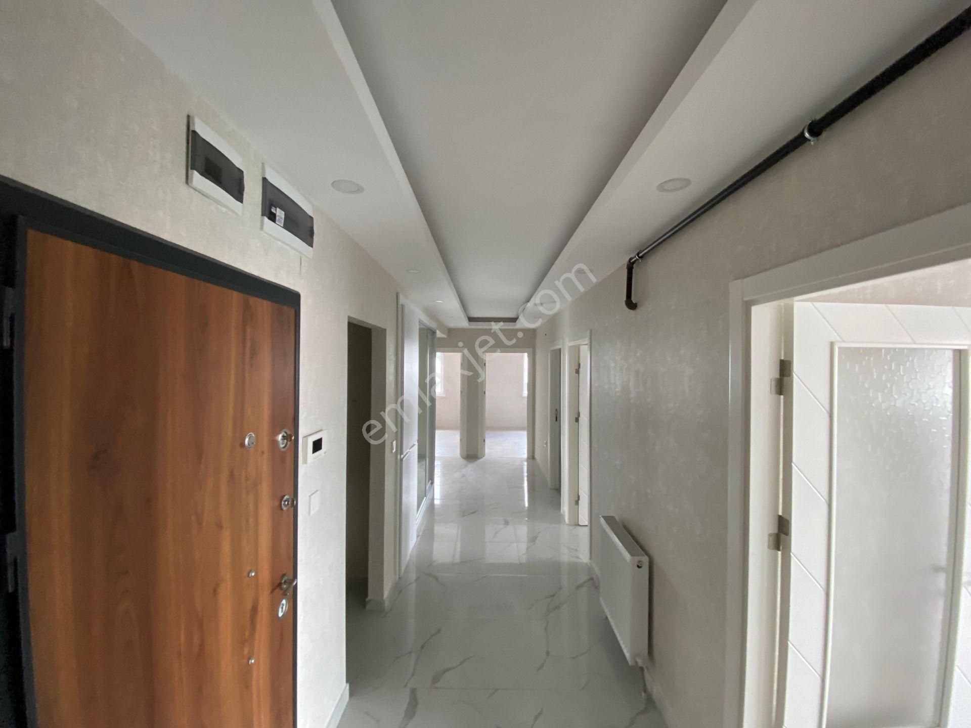 Emrah Erdoğan İnşaat Emlak'tan Satılık 5.kat 4+1 Lüx Daire - Görsel 15