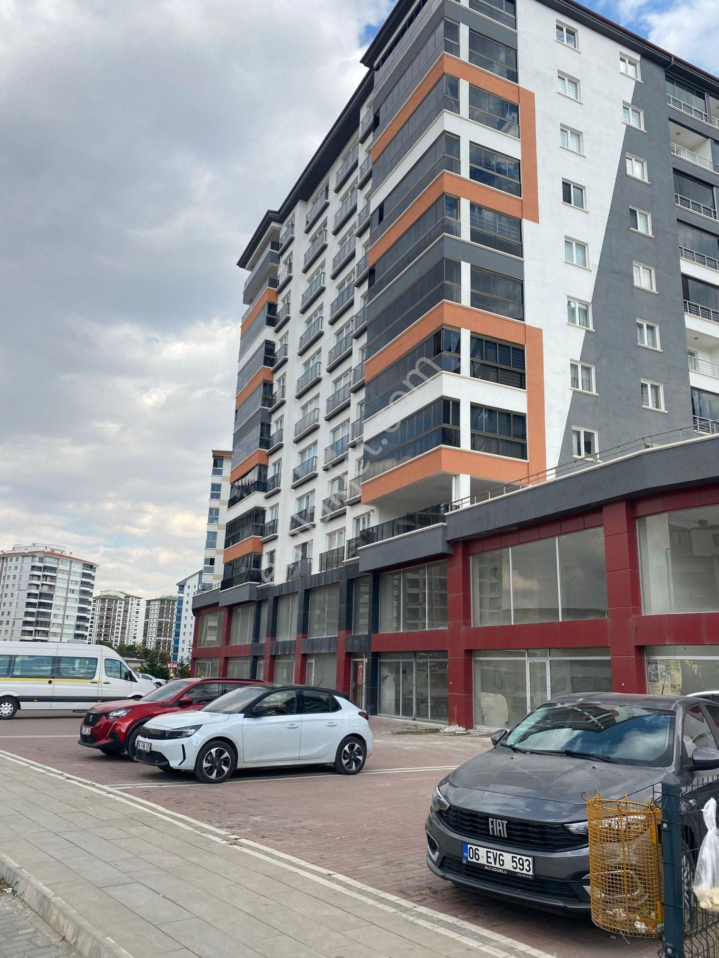 Emrah Erdoğan İnşaat Emlak'tan Satılık 5.kat 4+1 Lüx Daire - Görsel 31