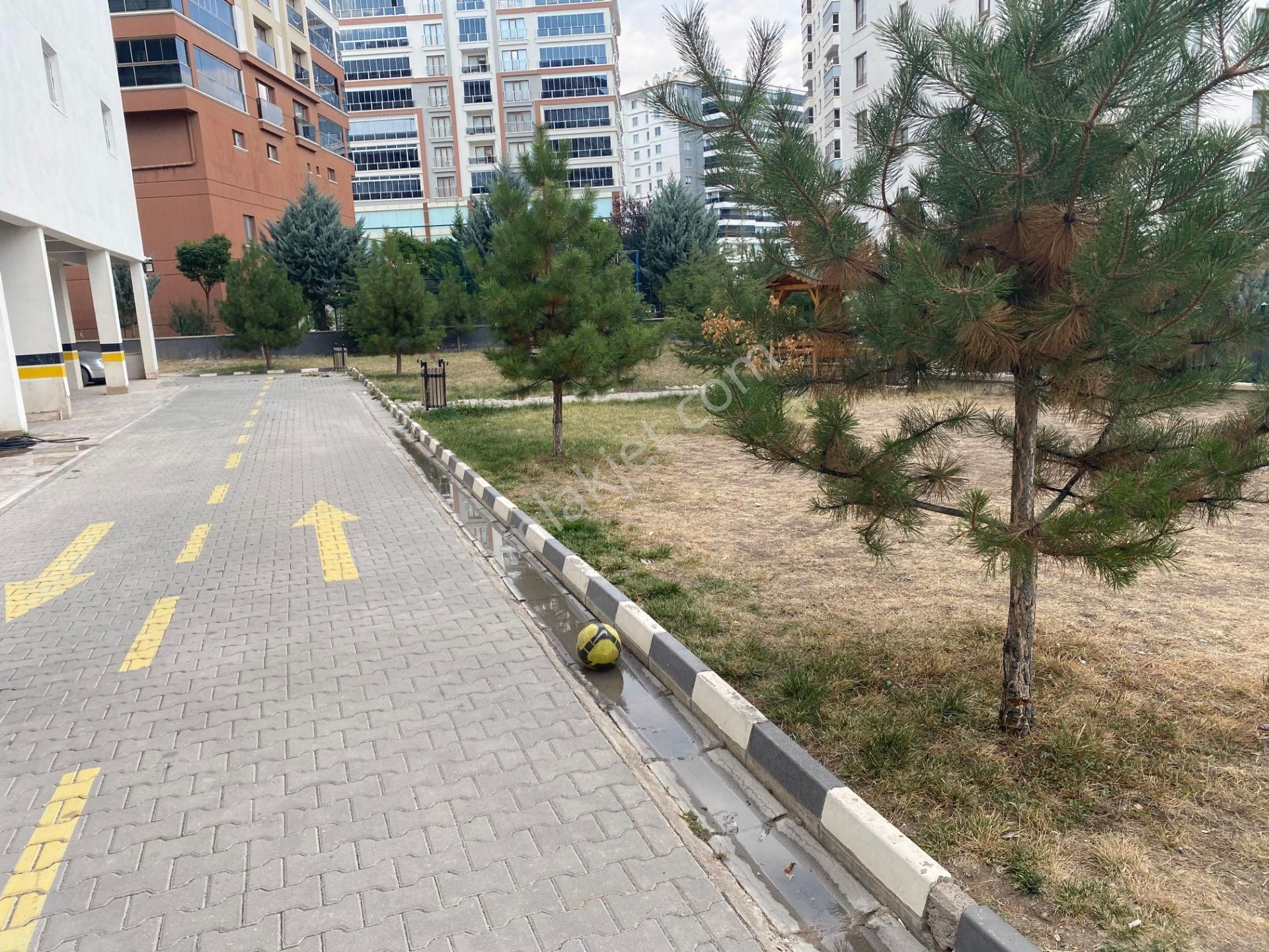 Emrah Erdoğan İnşaat Emlak'tan Satılık 5.kat 4+1 Lüx Daire - Görsel 25