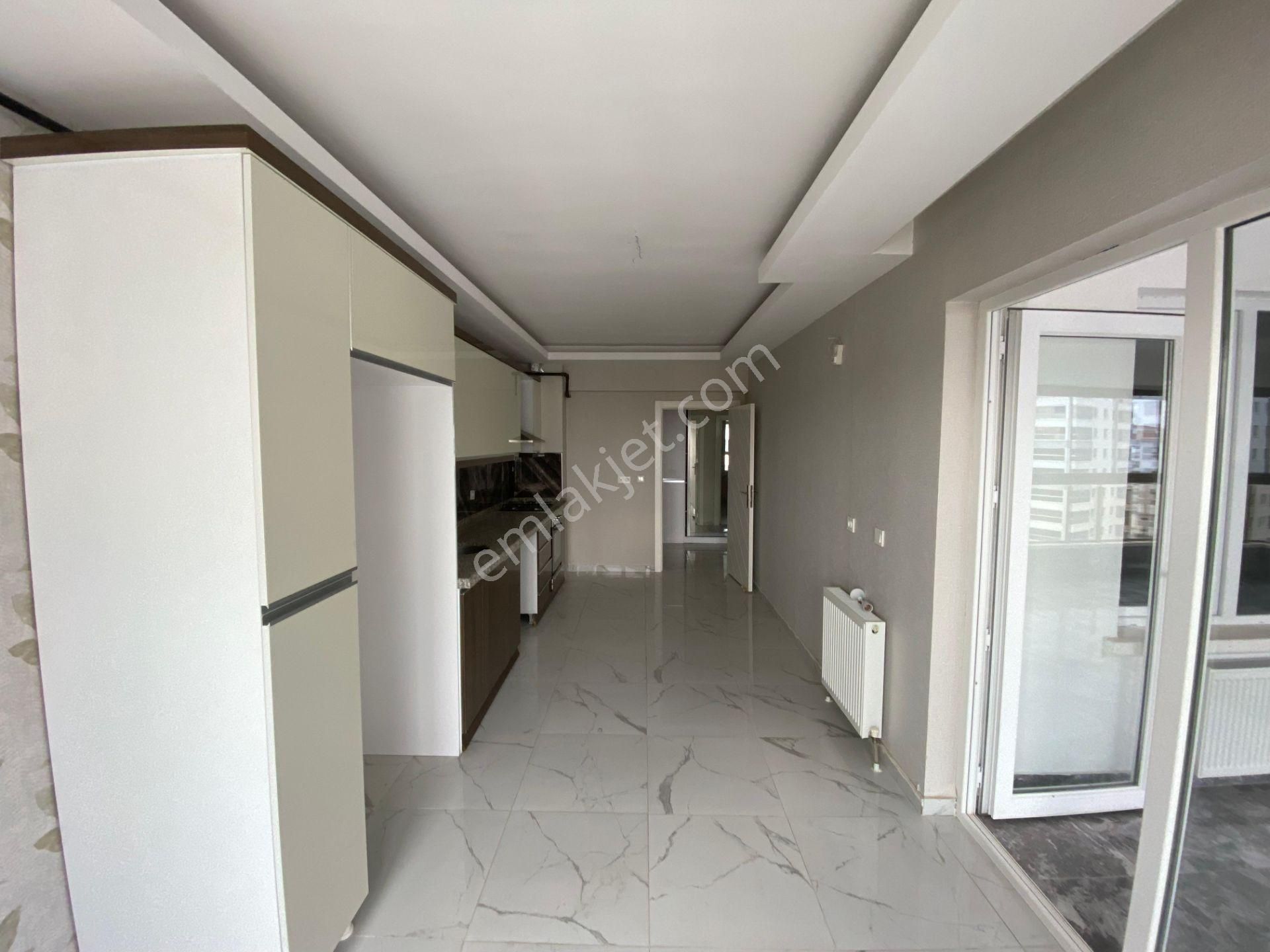 Emrah Erdoğan İnşaat Emlak'tan Satılık 5.kat 4+1 Lüx Daire - Görsel 6