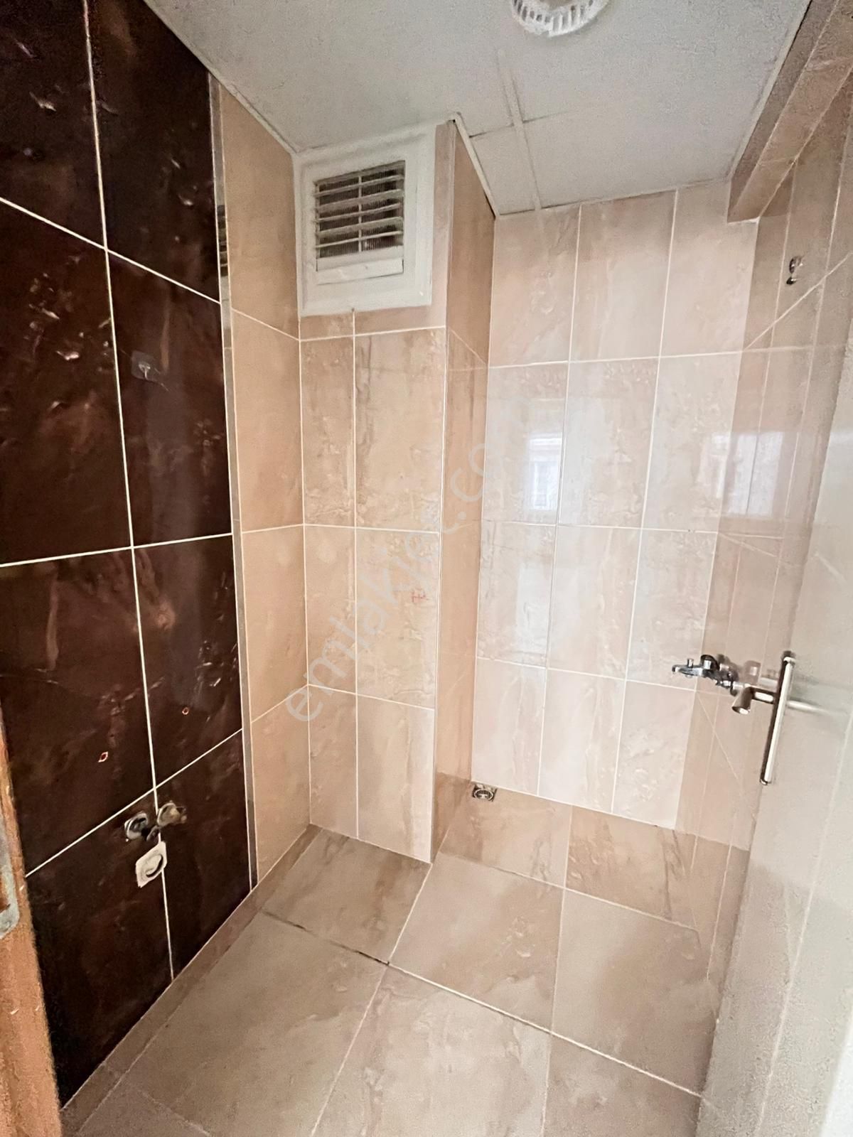 Muhittinde 2+1 6 Yıllık İskanlı Ara Kat Fırsat Daire - Görsel 6