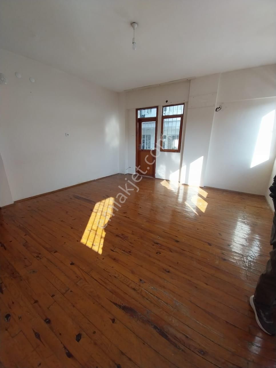 Doğugarajında Kiralık 3+1 1.kat Daire - Görsel 2