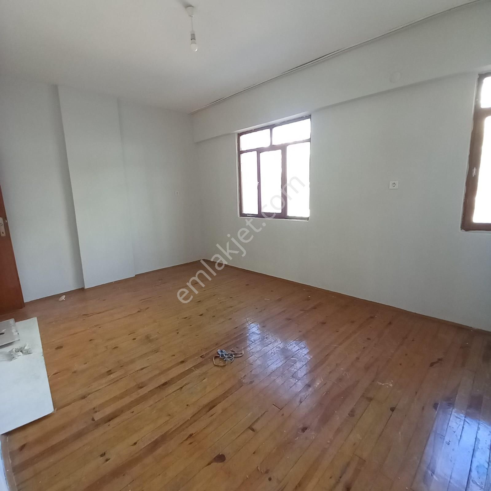 Doğugarajında Kiralık 3+1 1.kat Daire - Görsel 16