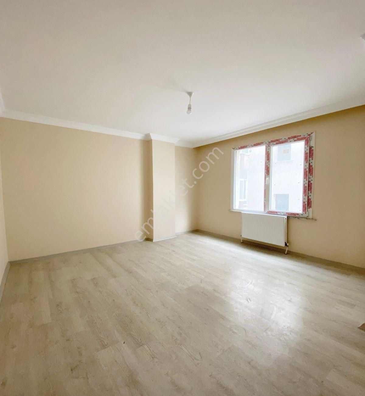 Avcılar D.köşklerde 3+1 1 Yaşında Satılık Ara Kat Fırsat Daire - Görsel 2