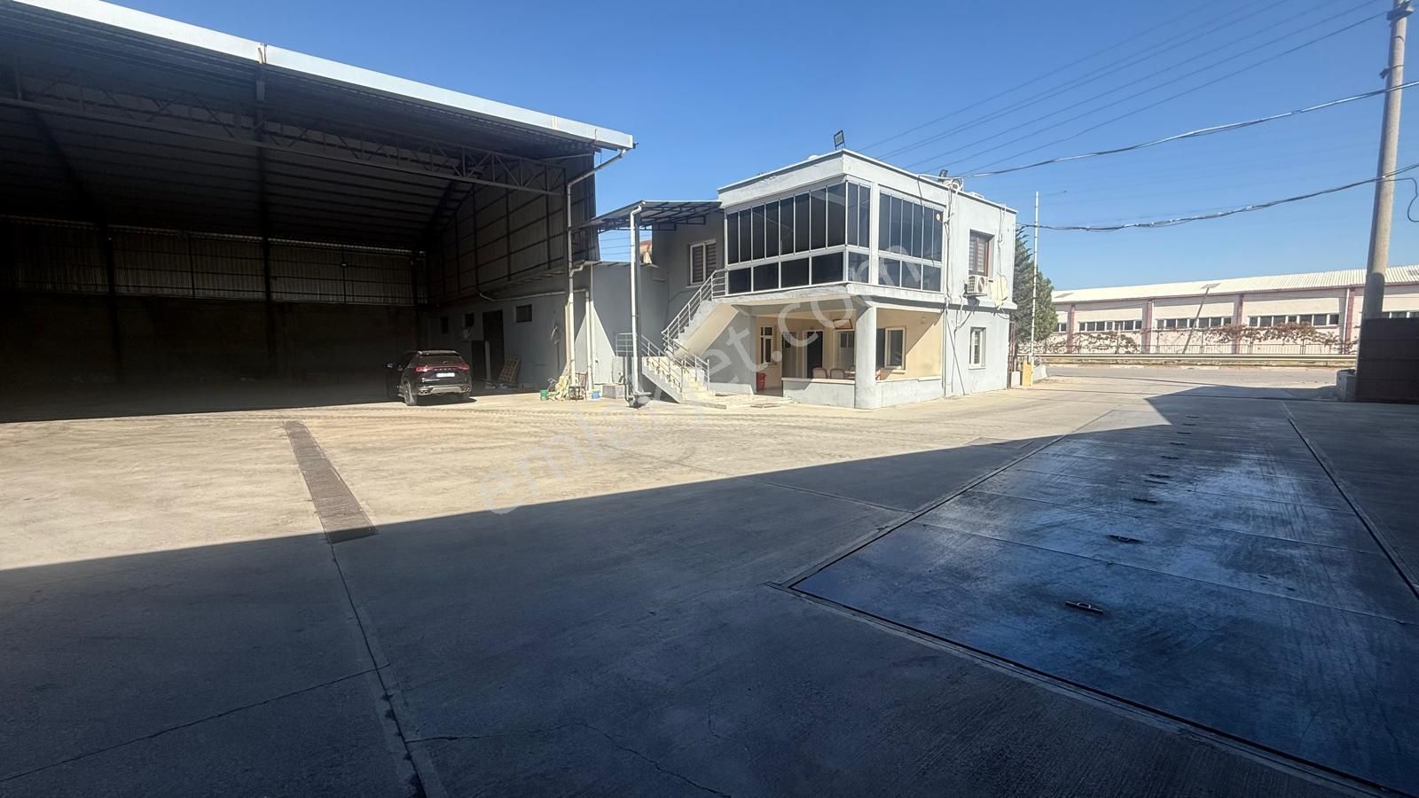 Zorlu Gayrimenkul'den Tarsus'ta 2000m2 Kiralık Aylık Depo - Görsel 13