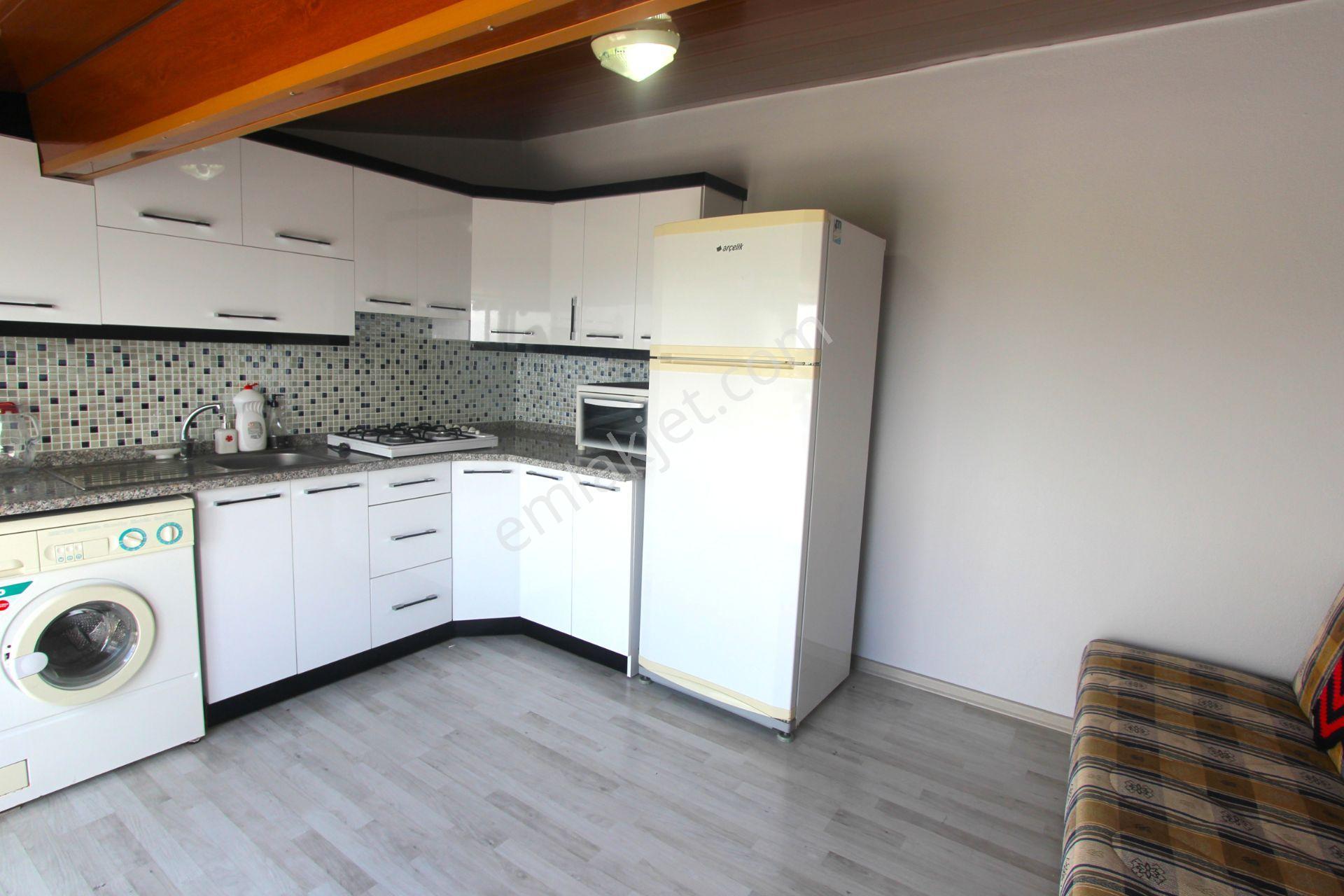 Gümüldür Gümüşsu Yakamoz Sitesinde Tadilatlı Tripleks Satılık Villa - Görsel 32