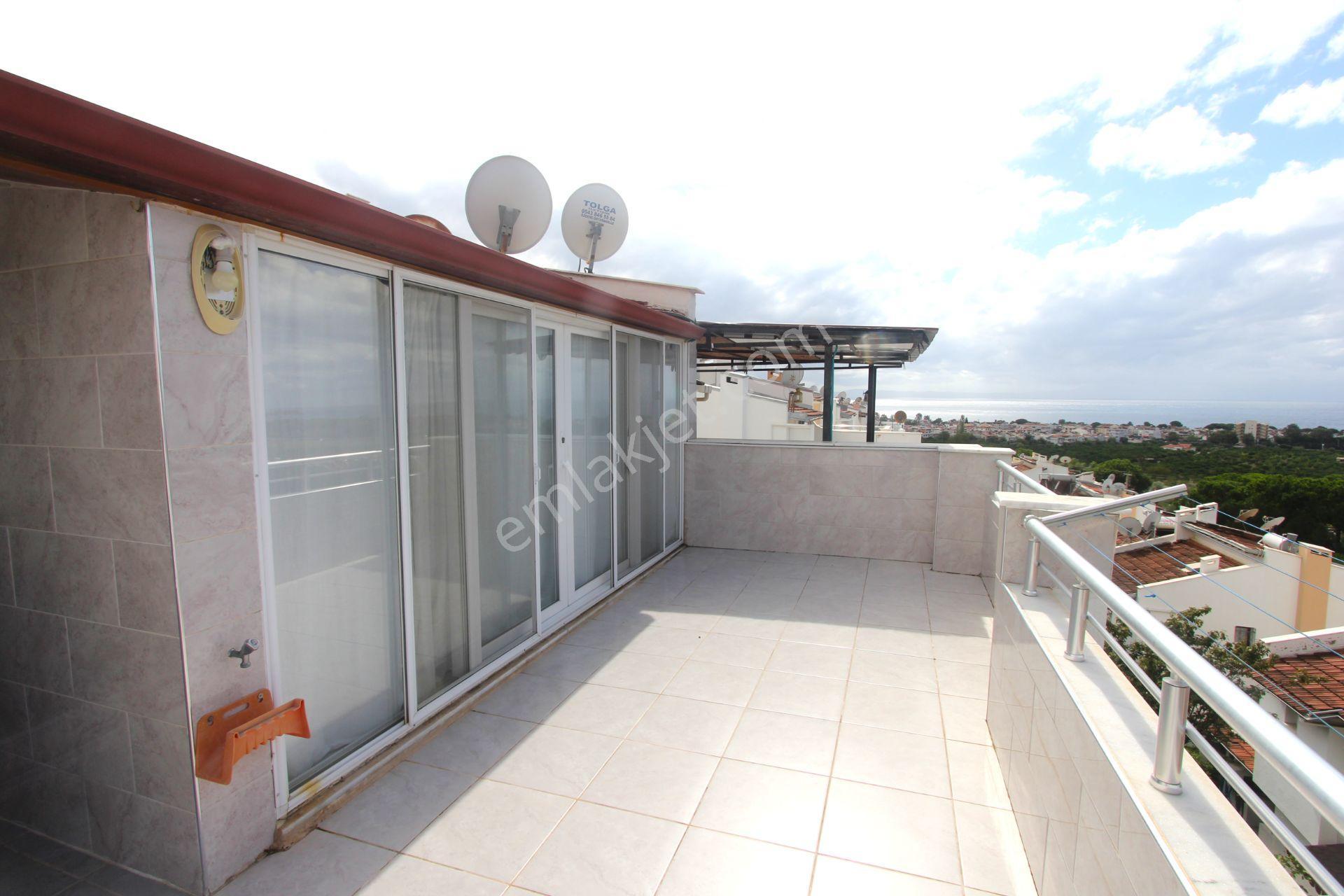 Gümüldür Gümüşsu Yakamoz Sitesinde Tadilatlı Tripleks Satılık Villa - Görsel 30
