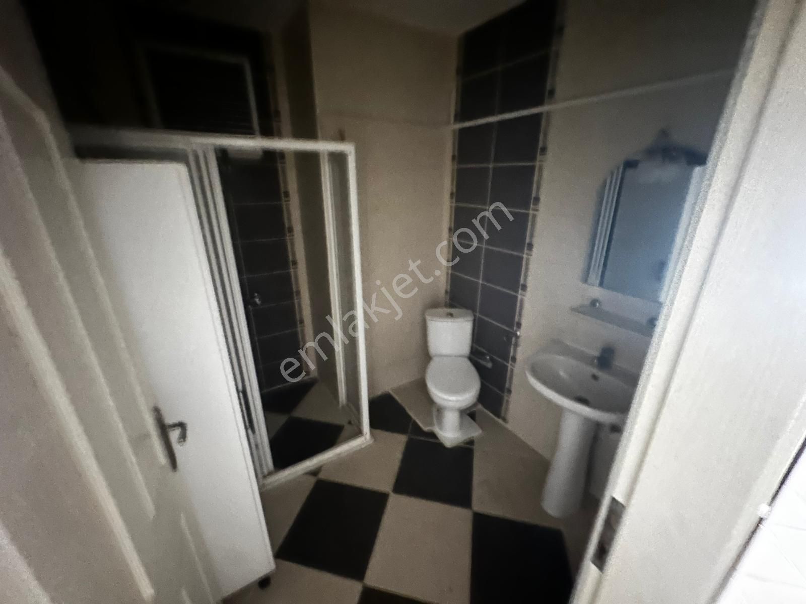 Dalaman Merkez Mahallesinde 3+1 135 M2 Ara Kat Satılık Daire - Görsel 8