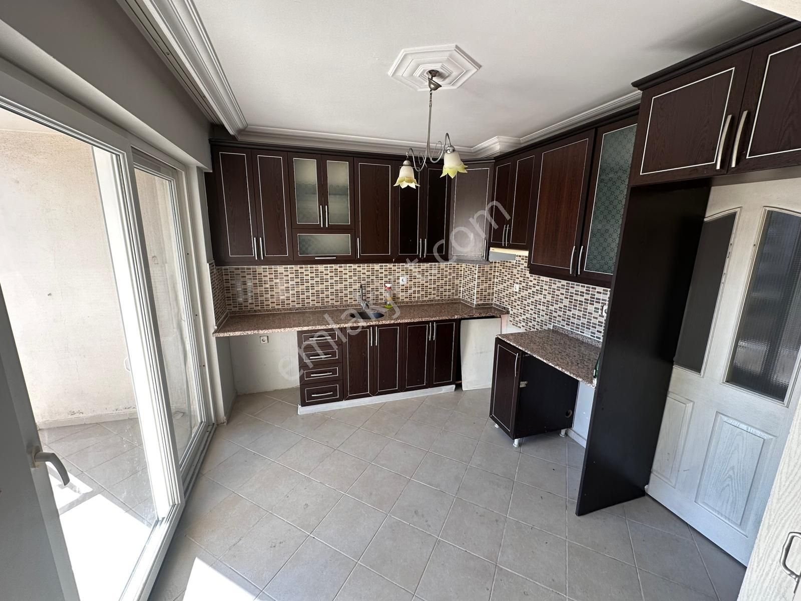 Dalaman Merkez Mahallesinde 3+1 135 M2 Ara Kat Satılık Daire - Görsel 2