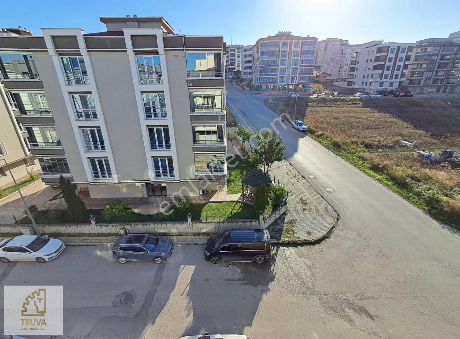 Atakum Türkiş'te 3.kat, Sıfır, İskanlı, Hollü 1+1 - Görsel 2