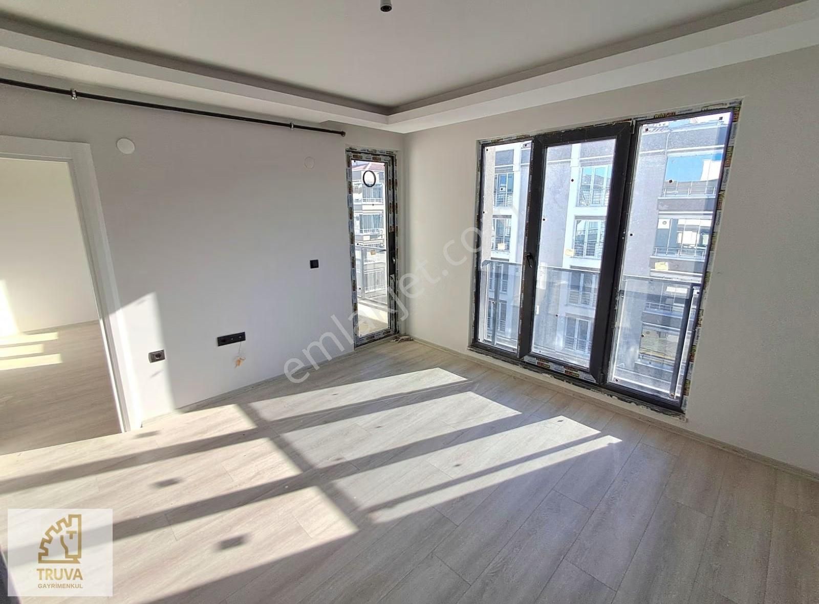 Atakum Türkiş'te 3.kat, Sıfır, İskanlı, Hollü 1+1 - Görsel 4