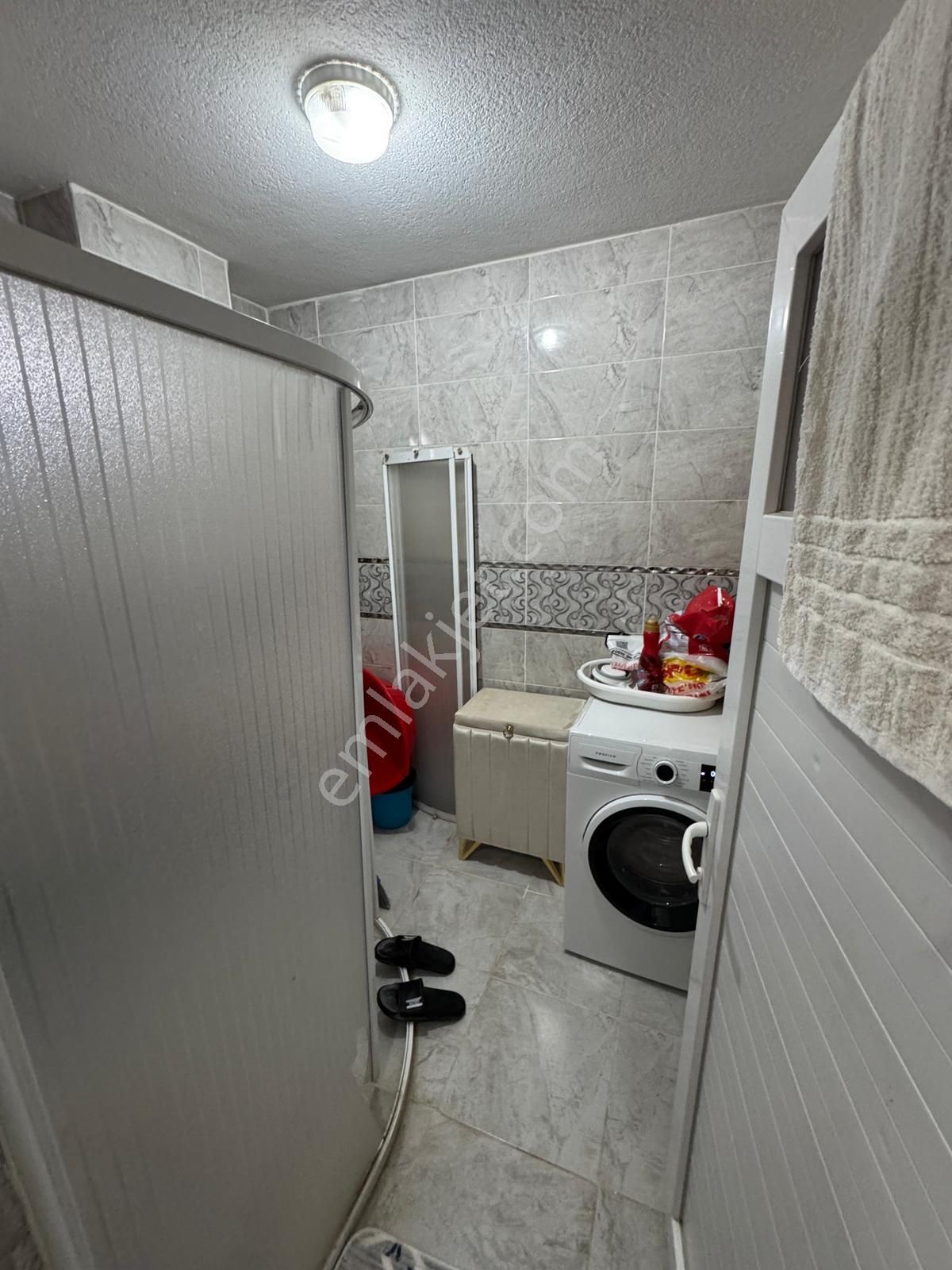 Şirinevler Mahallesin'de Satılık 4,5 Katlı Bina - Görsel 3