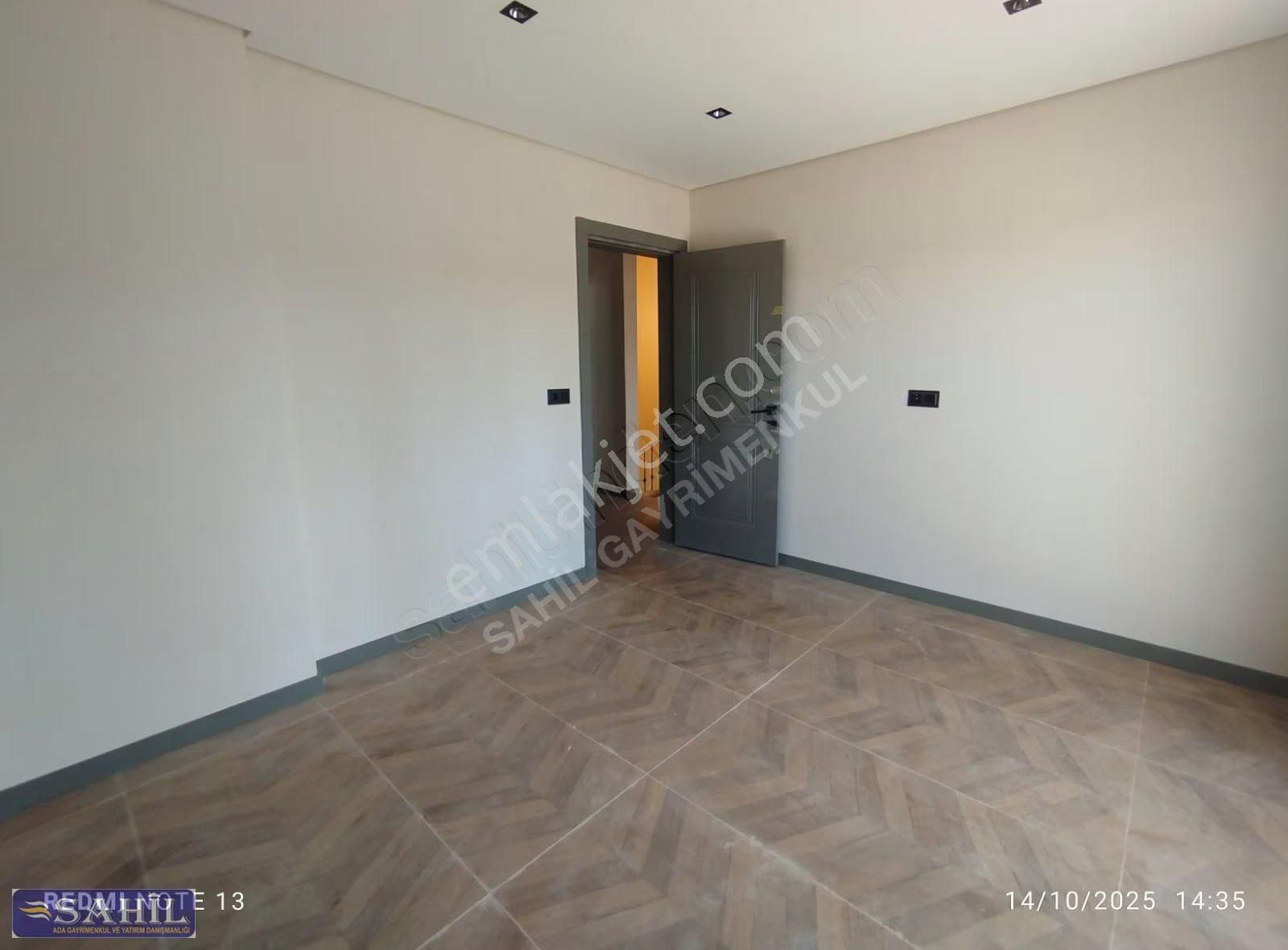 Davutlar Özel Havuzlu 4+1, Geniş Bahçe & Özel Otopark - Görsel 4