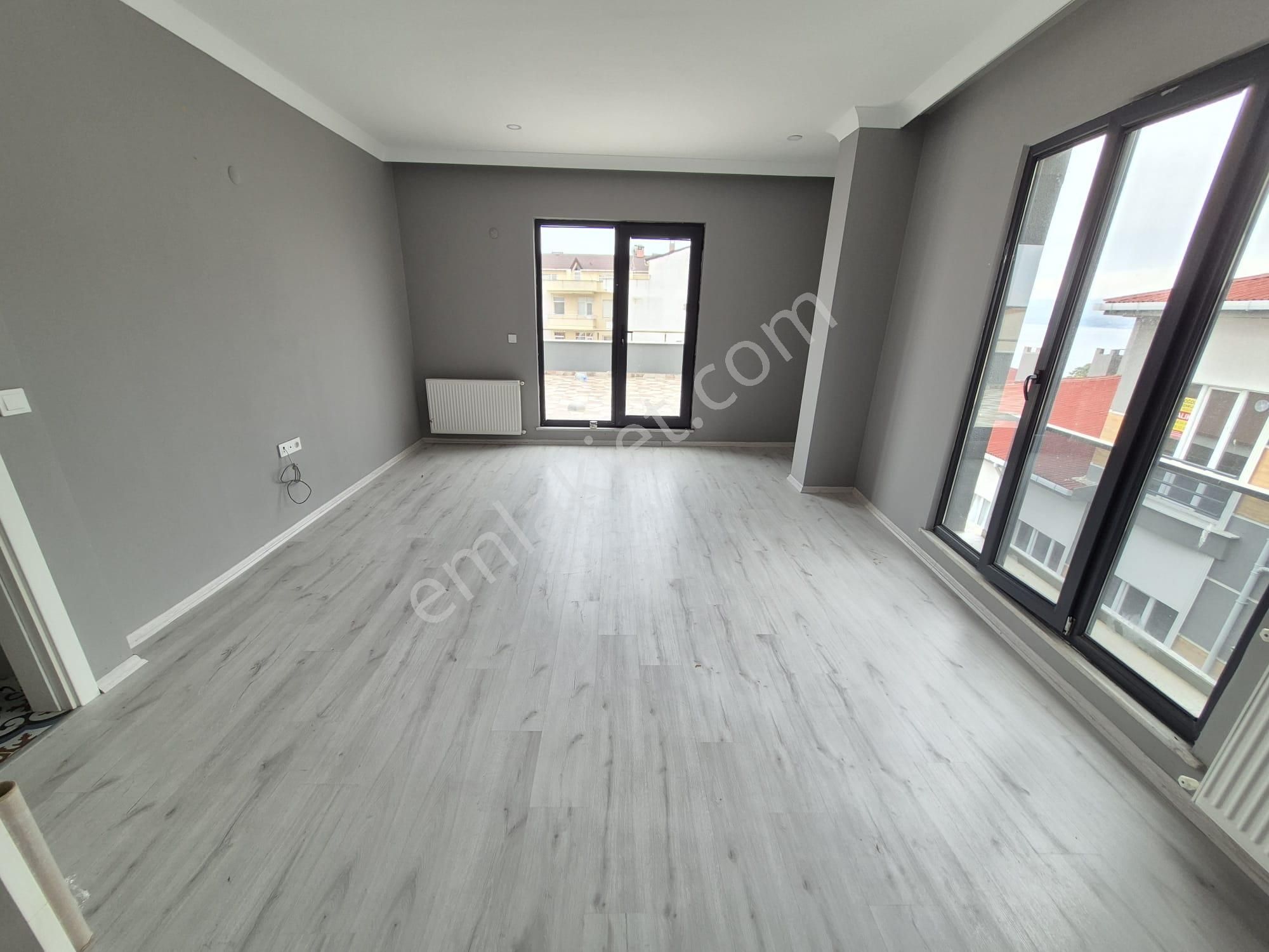 Delux'den Hürriyet Mah.'de Deniz Ve Şehir Manzaralı Dublex Daire - Görsel 4