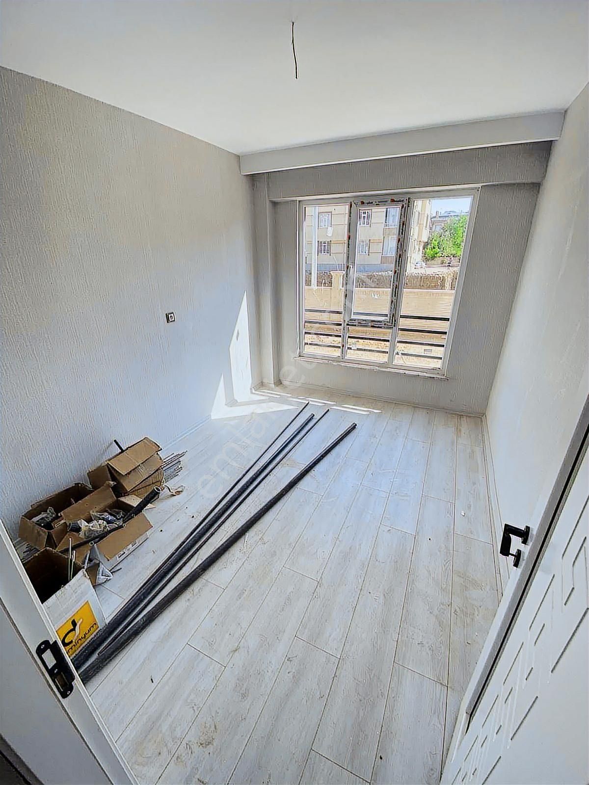 Fatih Karakolu Yakını Sıfır 2+1 Yüksek Giriş Site İçi Satılık - Görsel 3