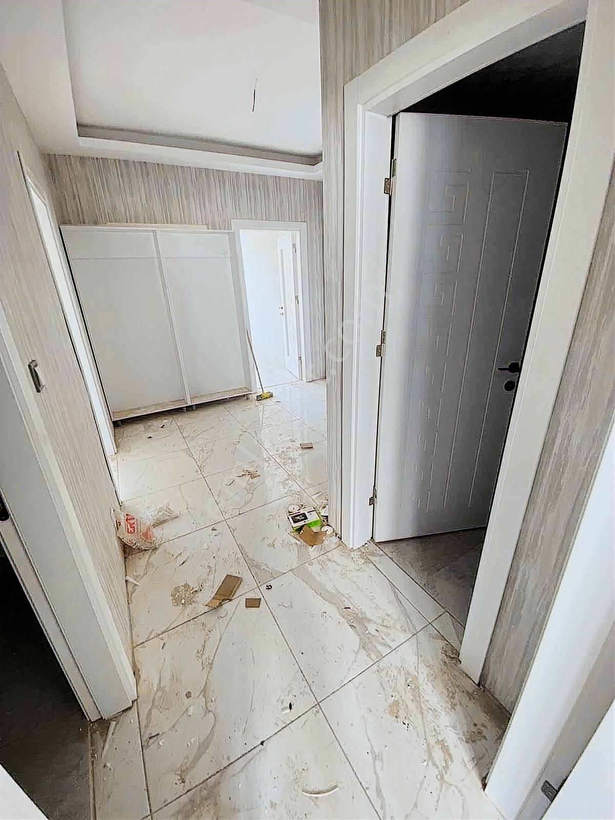 Fatih Karakolu Yakını Sıfır 2+1 Yüksek Giriş Site İçi Satılık - Görsel 4