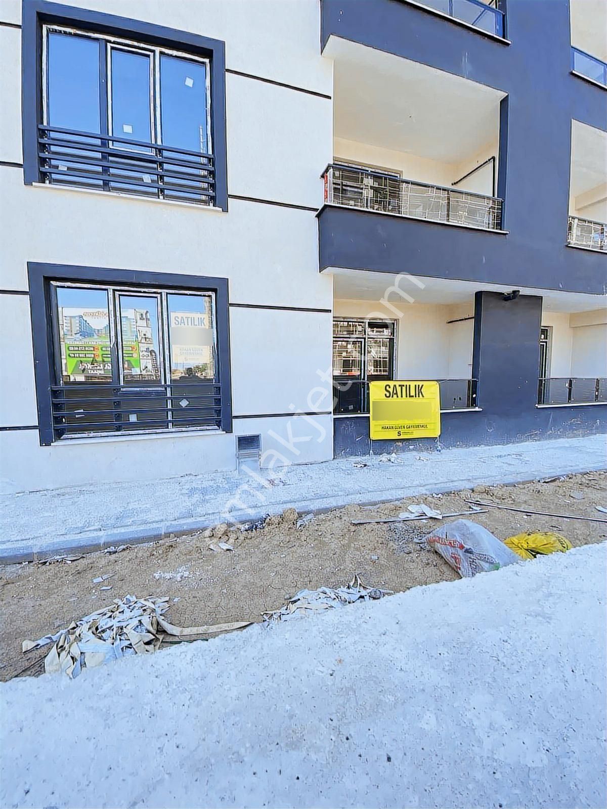 Fatih Karakolu Yakını Sıfır 2+1 Yüksek Giriş Site İçi Satılık - Görsel 2