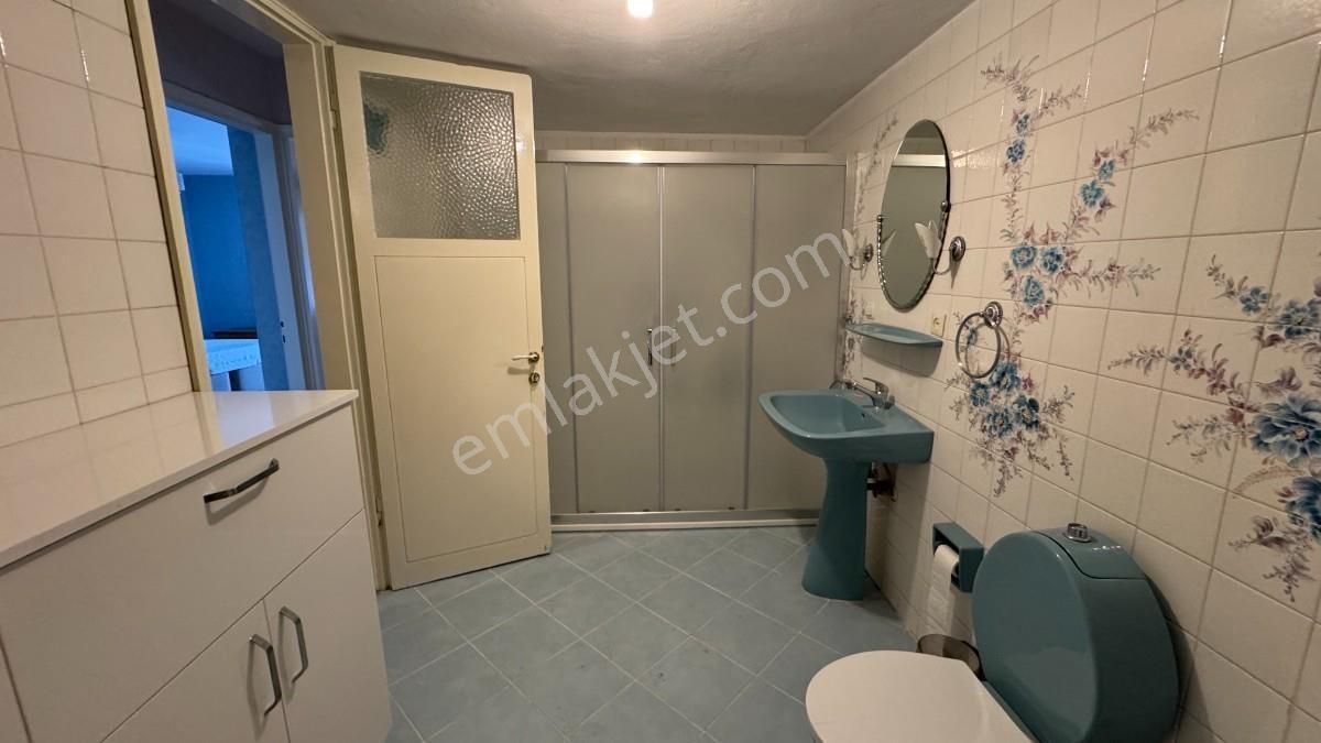Bornova Cumhuriyet Meydanında 3+1 Kiralık Doğalgazlı Geniş Daire - Görsel 25