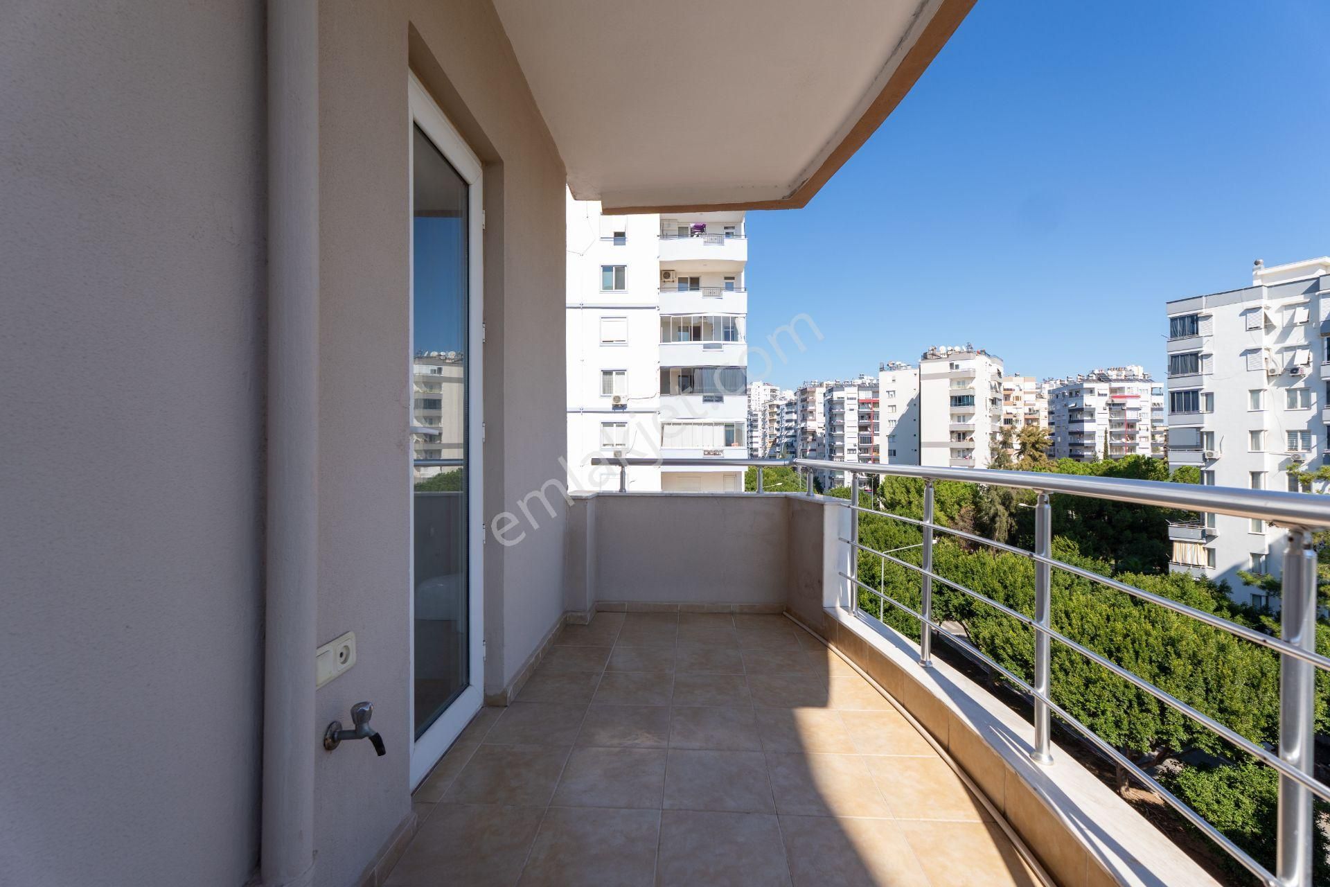 Konyaaltı Uncalı Caddesi' Nde Satılık 3+1 Masrafsız Geniş Daire -deutsch - Görsel 13