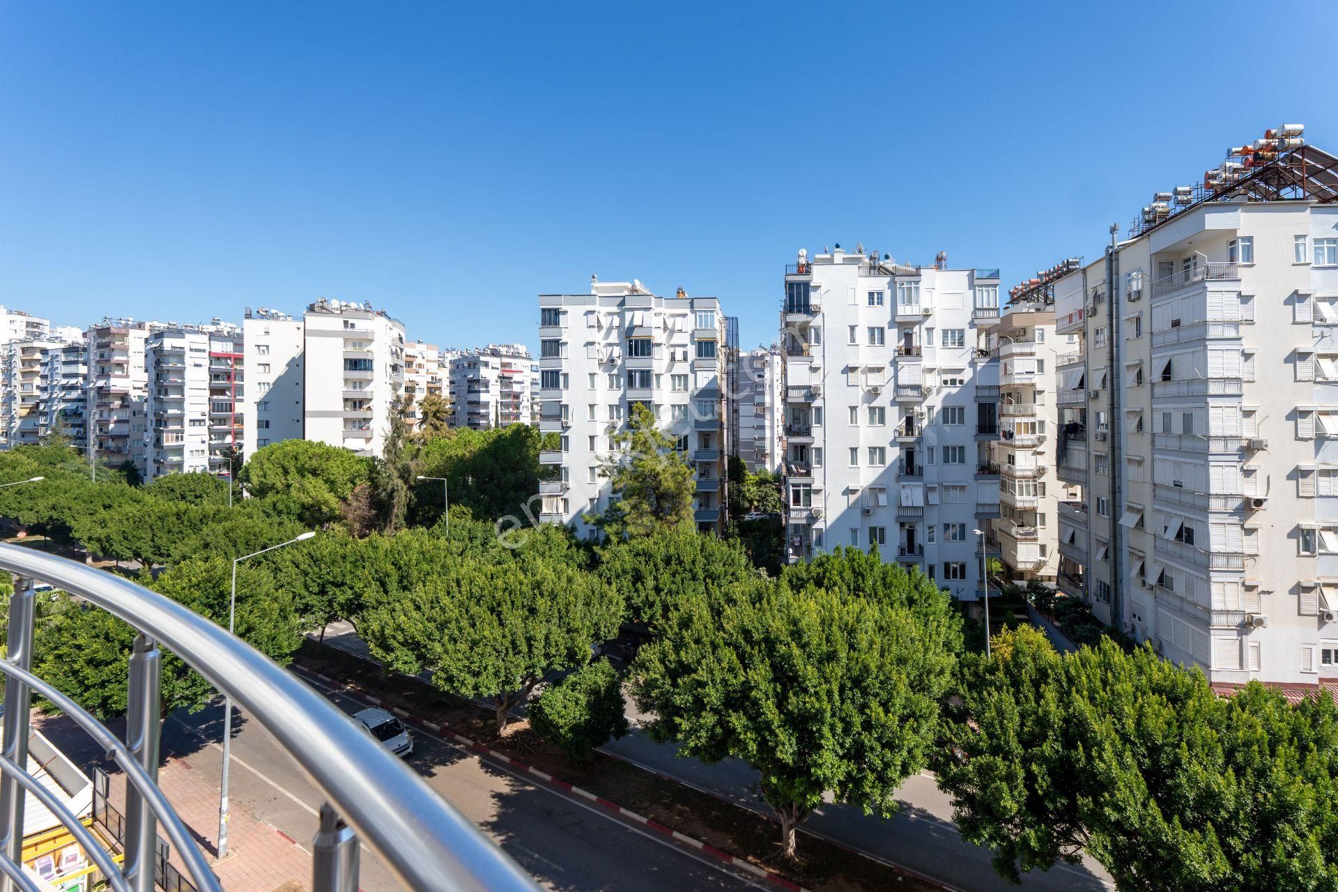 Konyaaltı Uncalı Caddesi' Nde Satılık 3+1 Masrafsız Geniş Daire -deutsch - Görsel 12