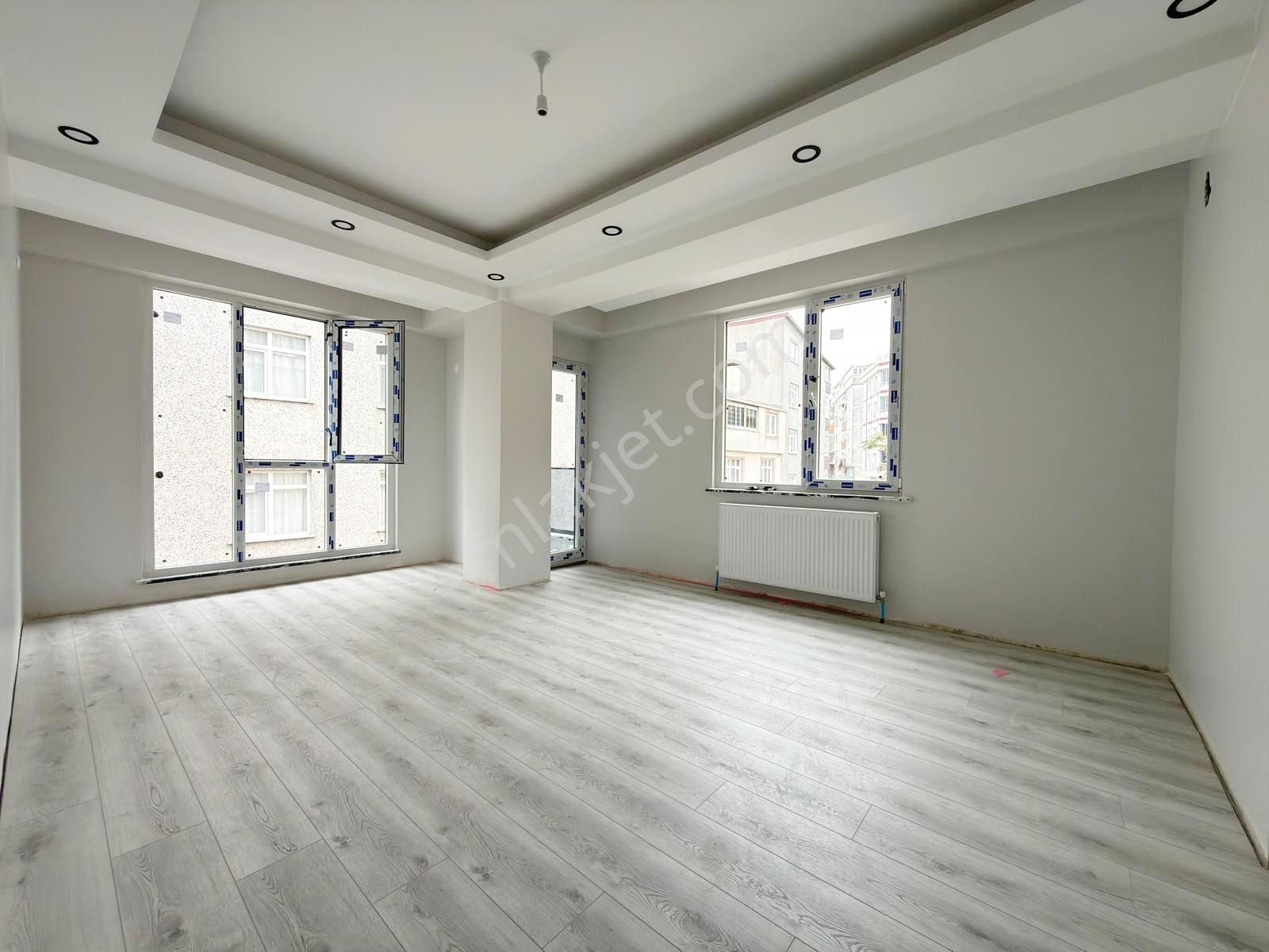 Salih Emlak 'tan Güney Cephe 2+1 Çift Balkonlu 3.kat Sıfır Daire - Görsel 4