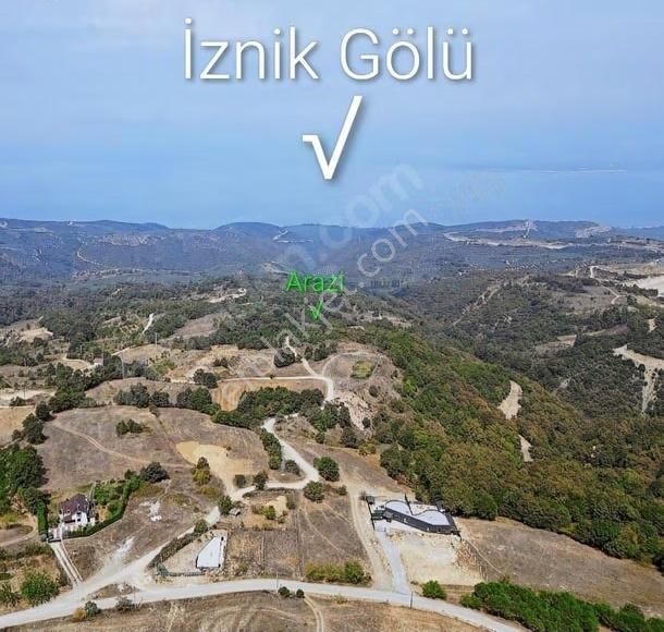 İznik Derbentte Göl Manzaralı Yola Cephe Satılık Tarla - Görsel 6