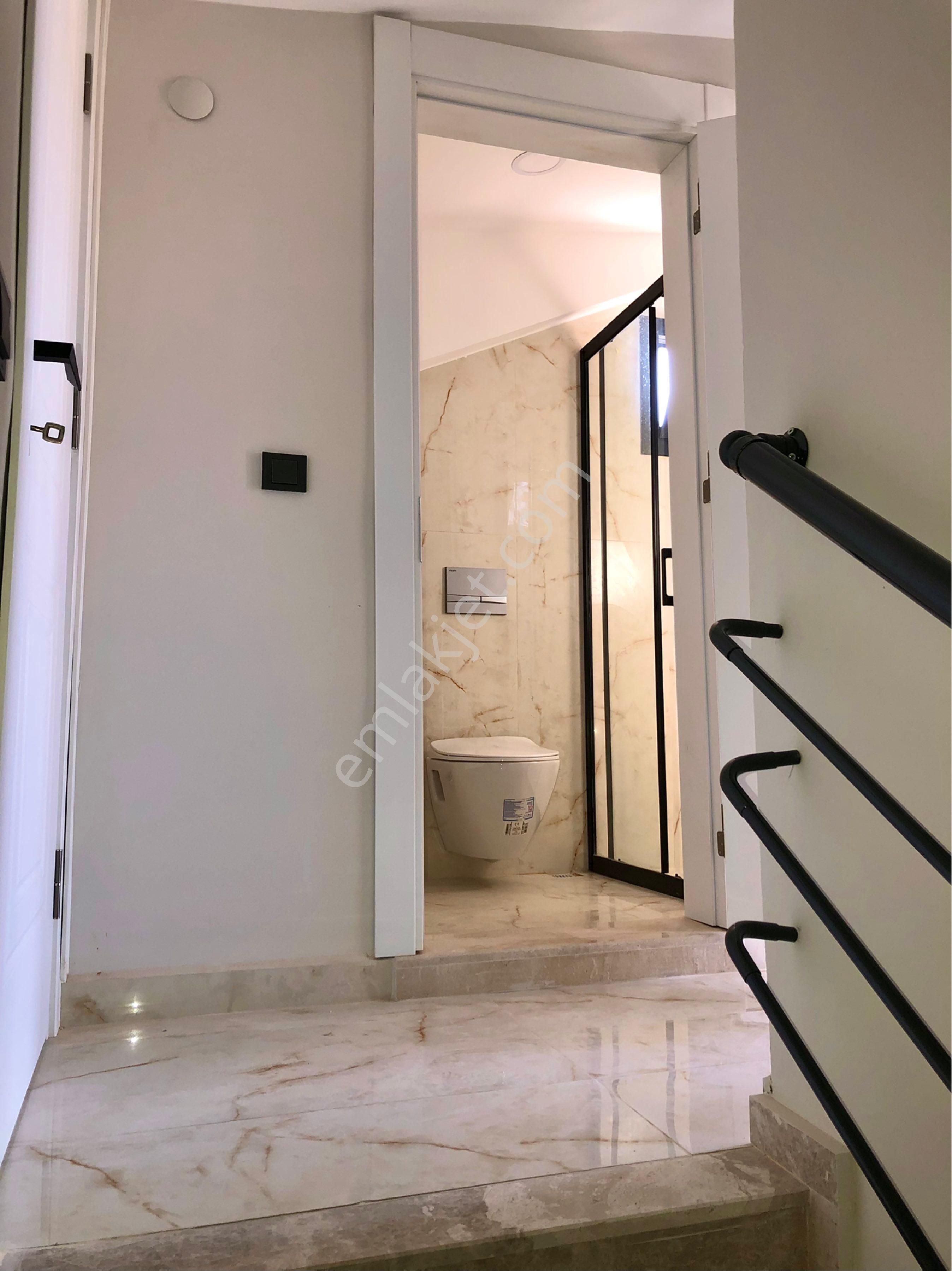 Denize 300mt.dikili 4+1(120mt2)önü Yeşil Alan Villa - Görsel 17