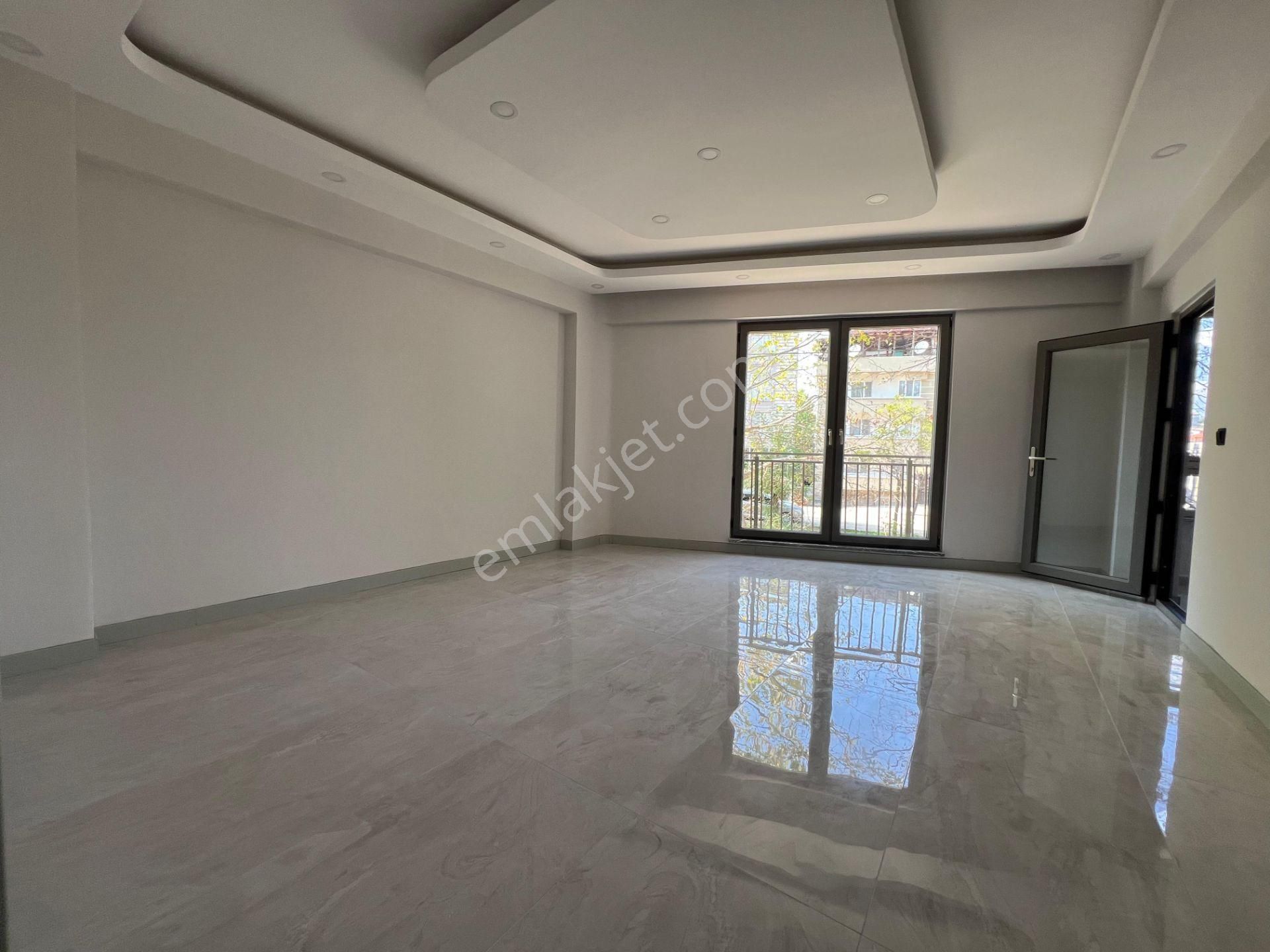 Roma' Dan Yeniceköy Mahallesi' Nde Satılık Daireler - Görsel 4