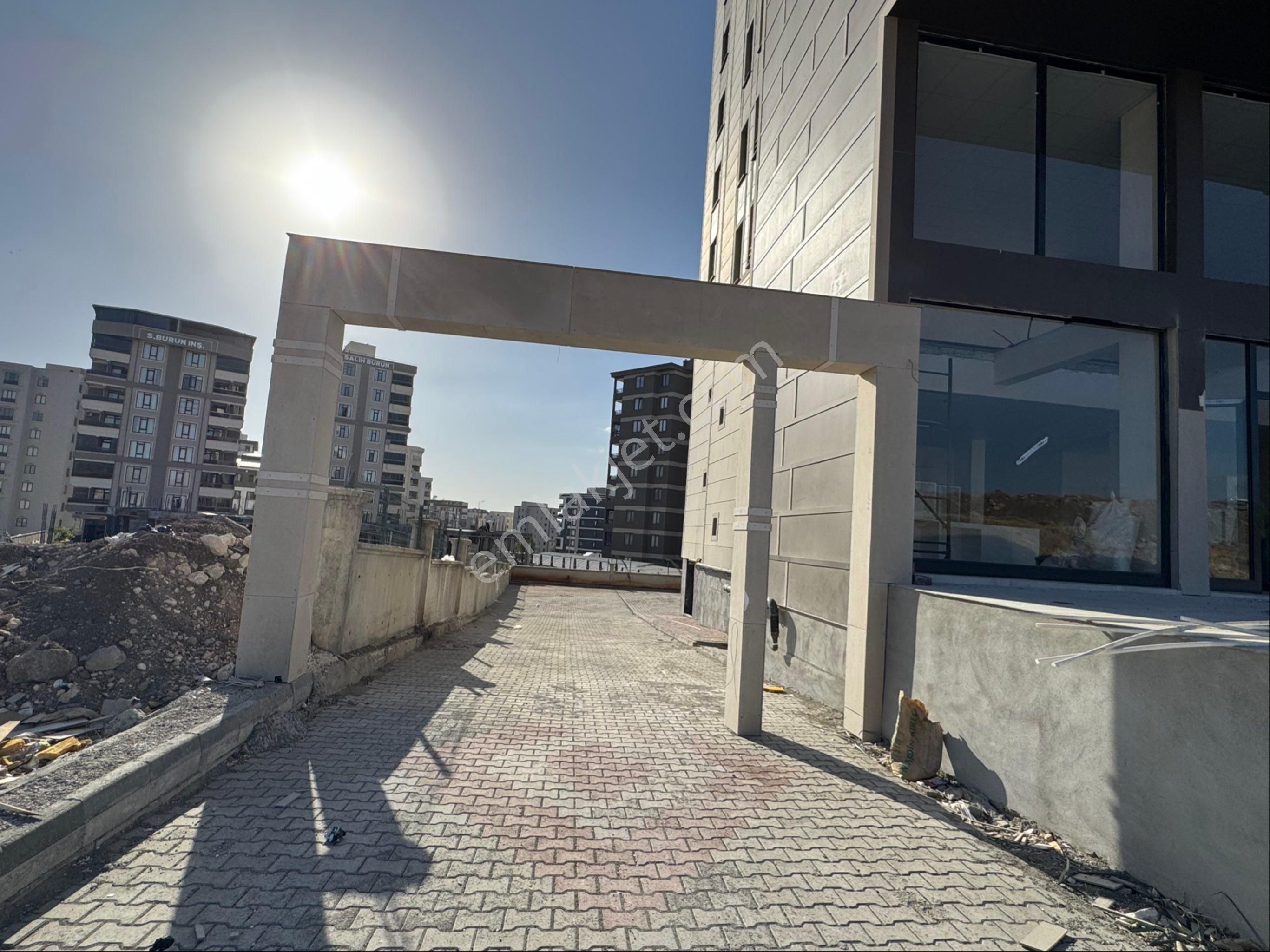 Doğukent Mahallesinde 1+1 Satılık Daire - Görsel 6