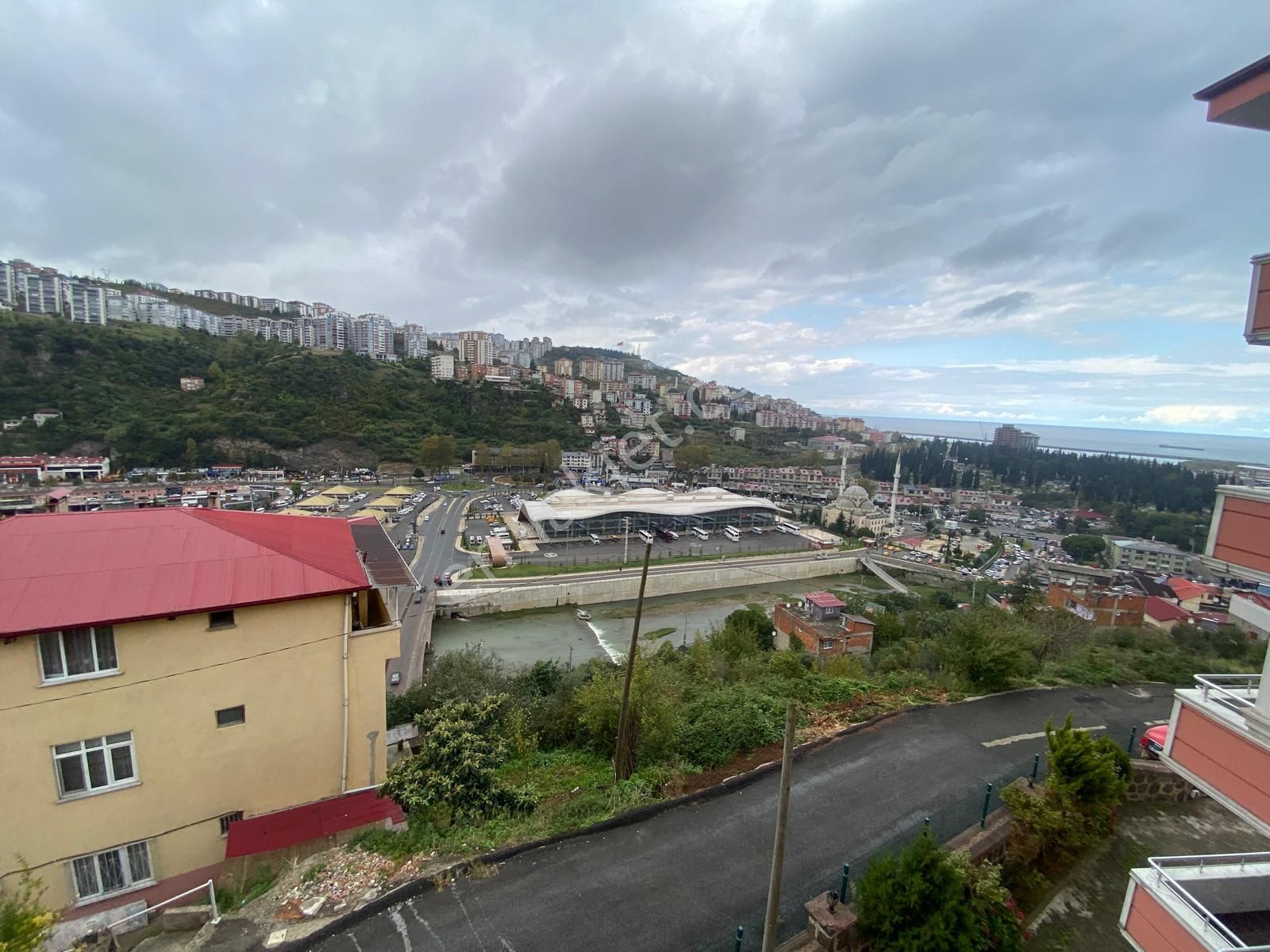 Trabzon Bostancı'da Kiralık 2+1 Daire - Görsel 14