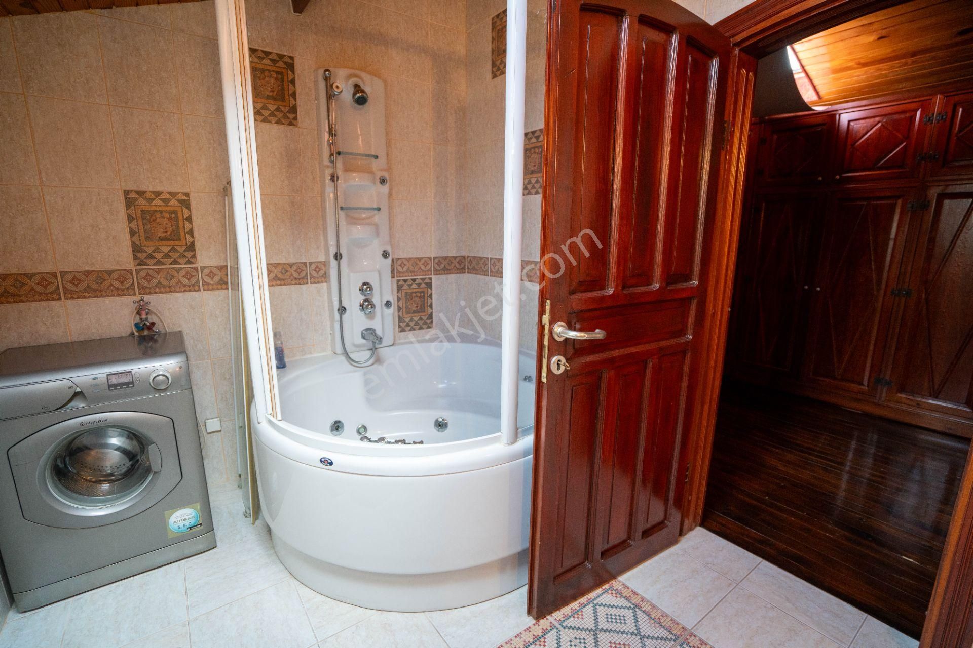 Datça Reşadiye'de 1.085m2 Arsa Paylı 7+2 Havuzlu Çiftlik Evi - Görsel 22