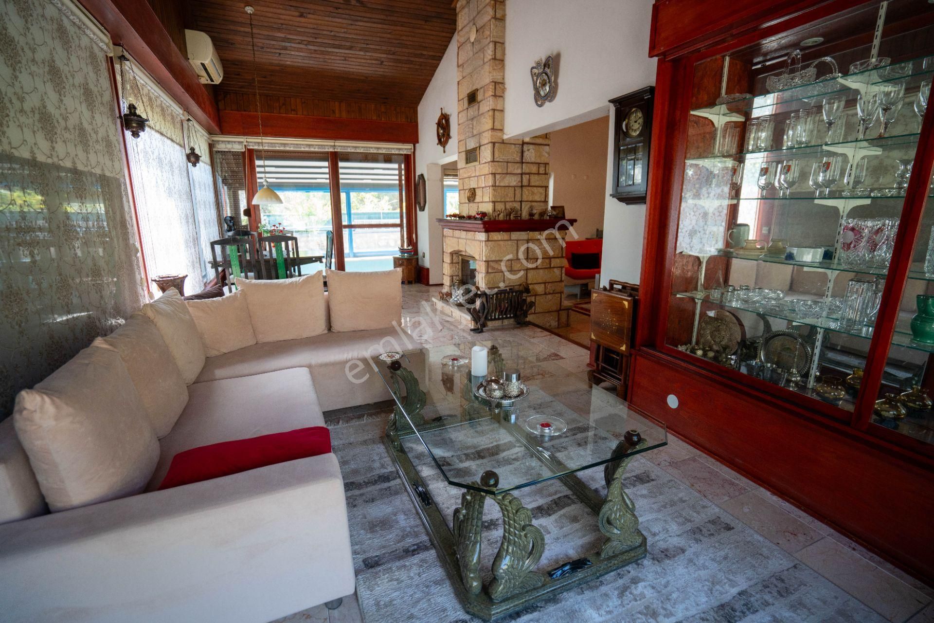 Datça Reşadiye'de 1.085m2 Arsa Paylı 7+2 Havuzlu Çiftlik Evi - Görsel 9