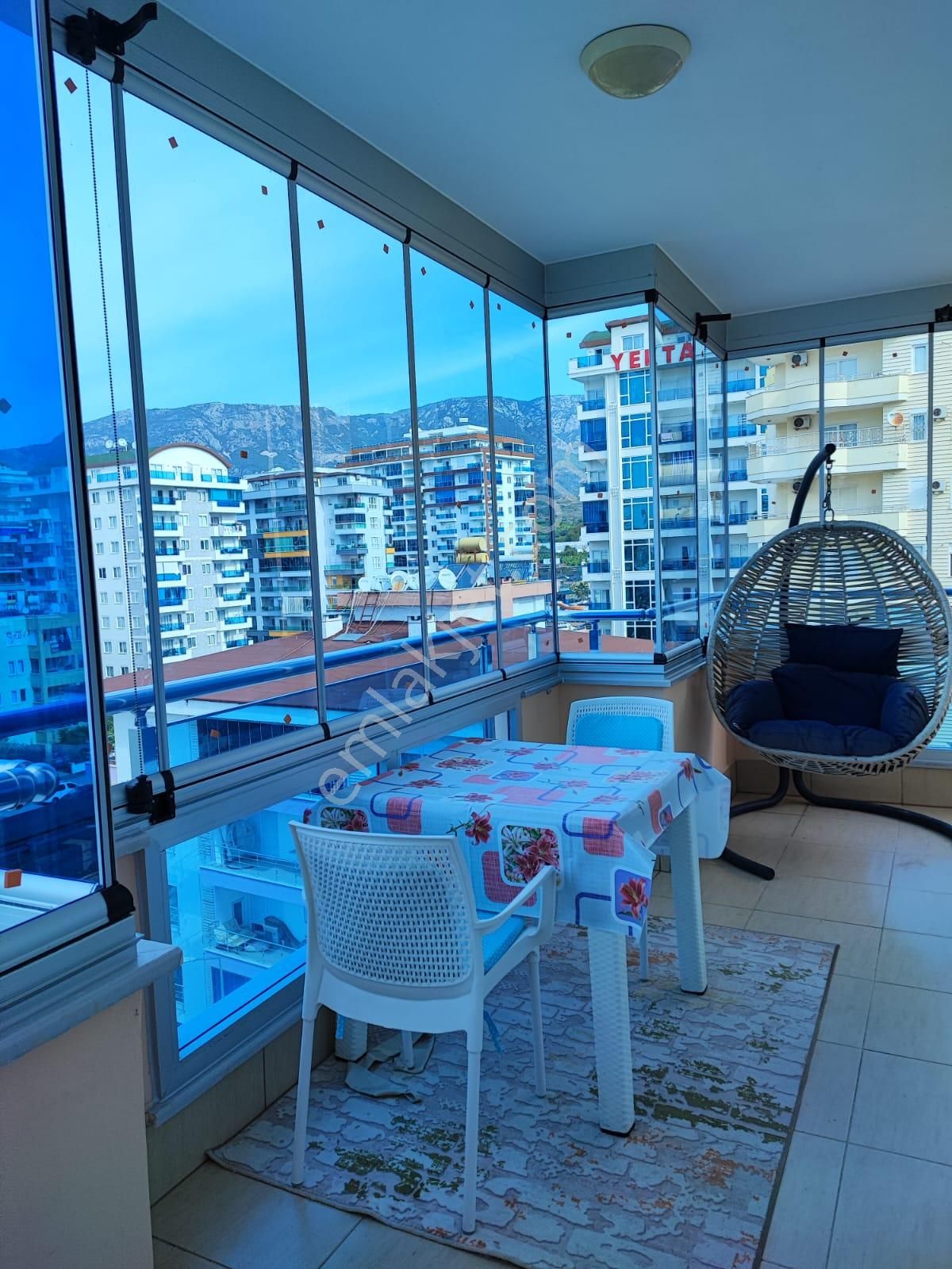 Alanya Mahmutlar'da Deniz Manzaralı Site İçerisinde Satılık Eşyalı 1+1 Daire - Görsel 16