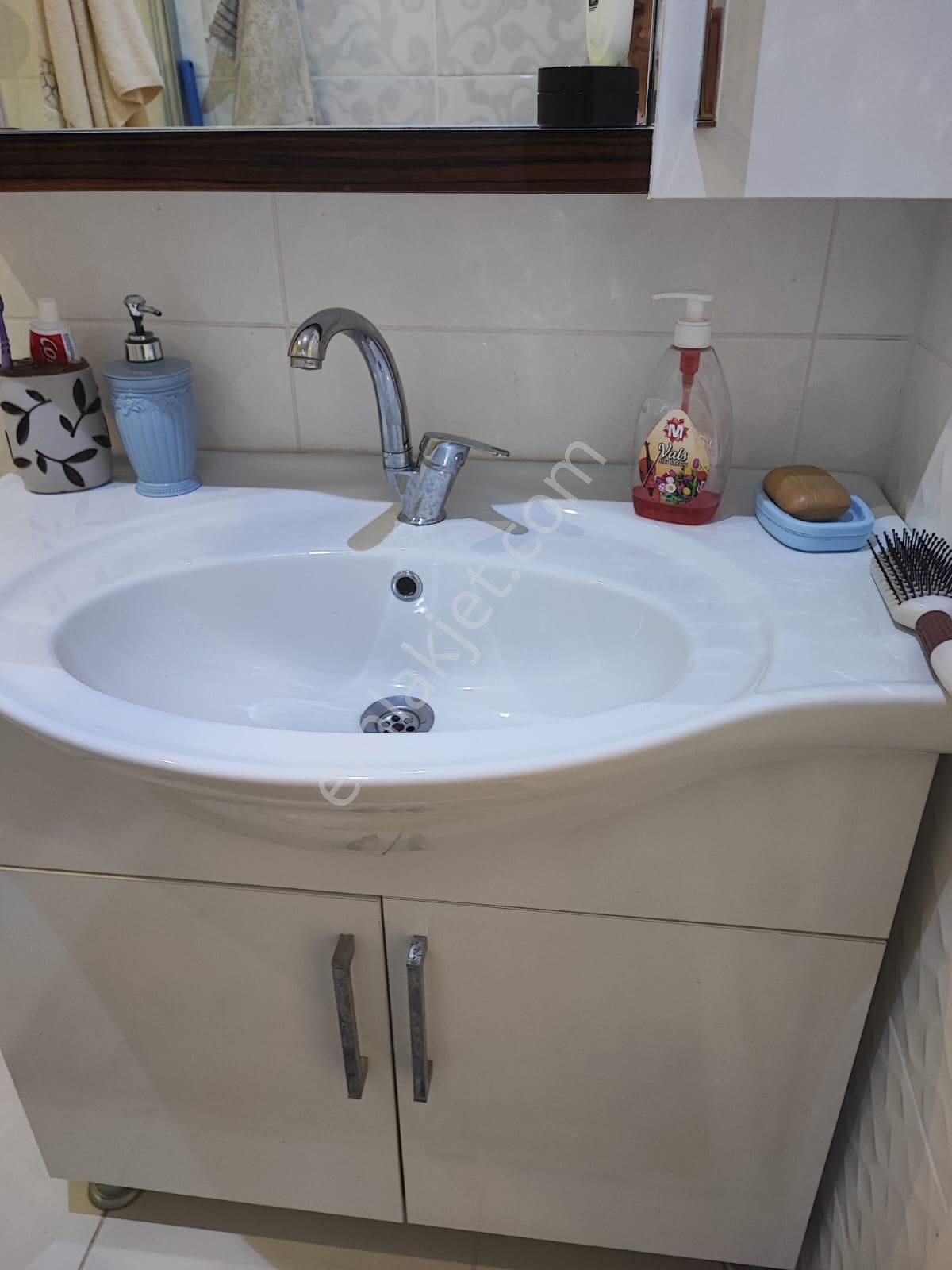 Alanya Mahmutlar'da Deniz Manzaralı Site İçerisinde Satılık Eşyalı 1+1 Daire - Görsel 17
