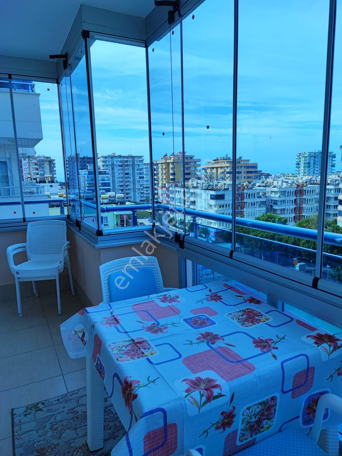 Alanya Mahmutlar'da Deniz Manzaralı Site İçerisinde Satılık Eşyalı 1+1 Daire - Görsel 18