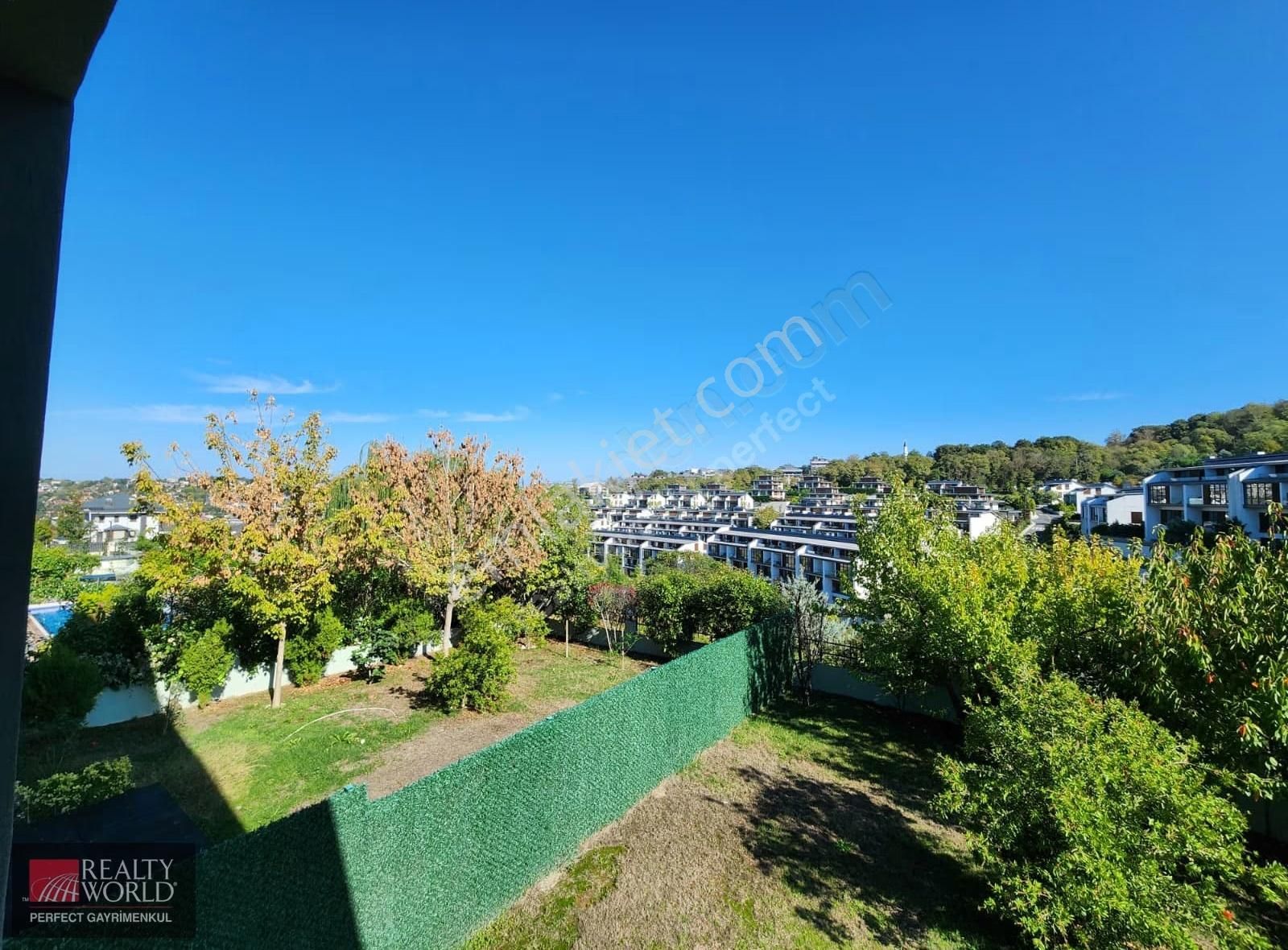 *realty World* Zekeriyaköyde Geniş Bahçeli,kiralık İkiz Villa - Görsel 5