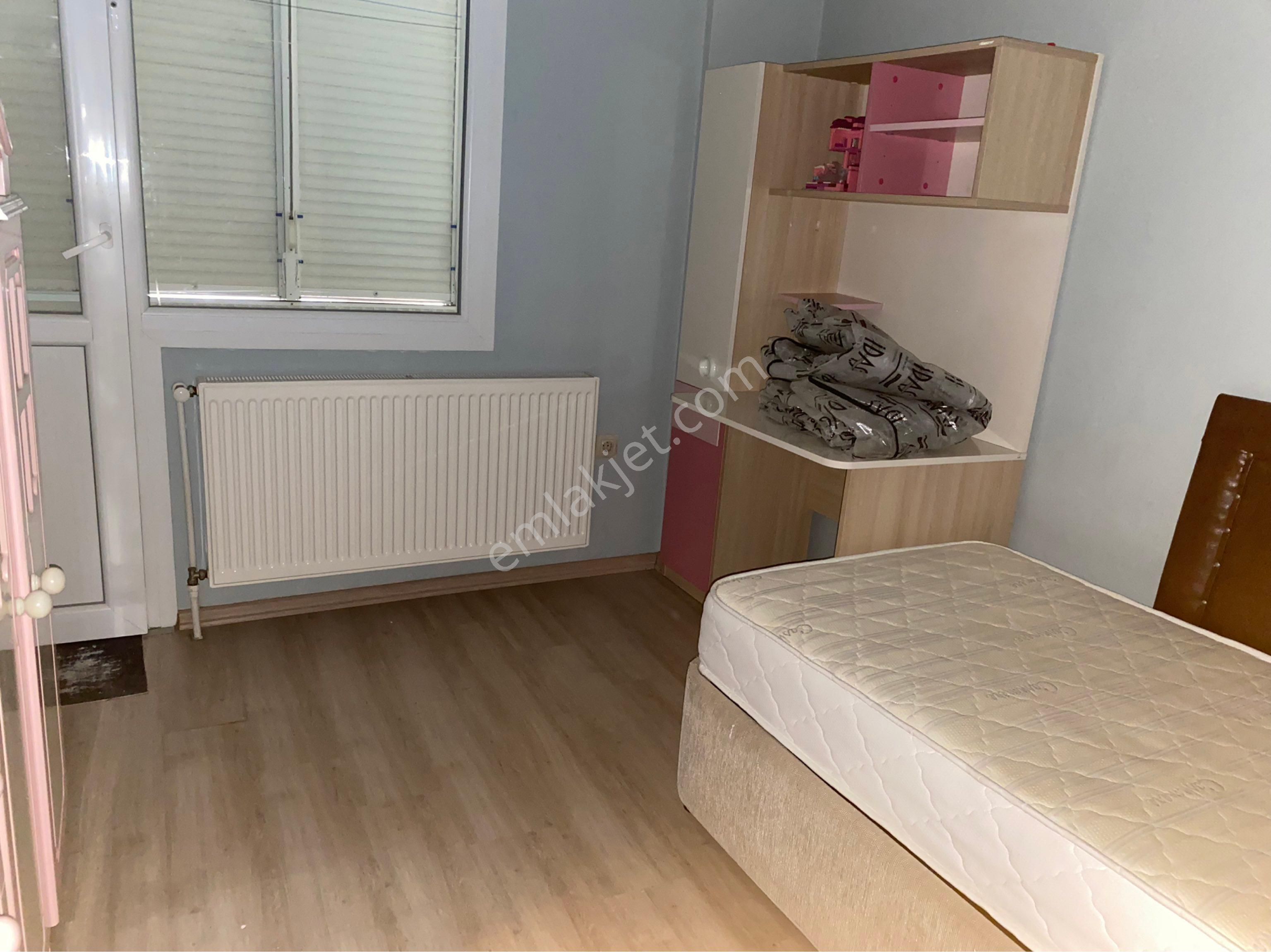 Karşıyaka Metrosuna Çok Yakını Tadilatlı Doğalgazlı 1.kat Kiralık Daire - Görsel 20