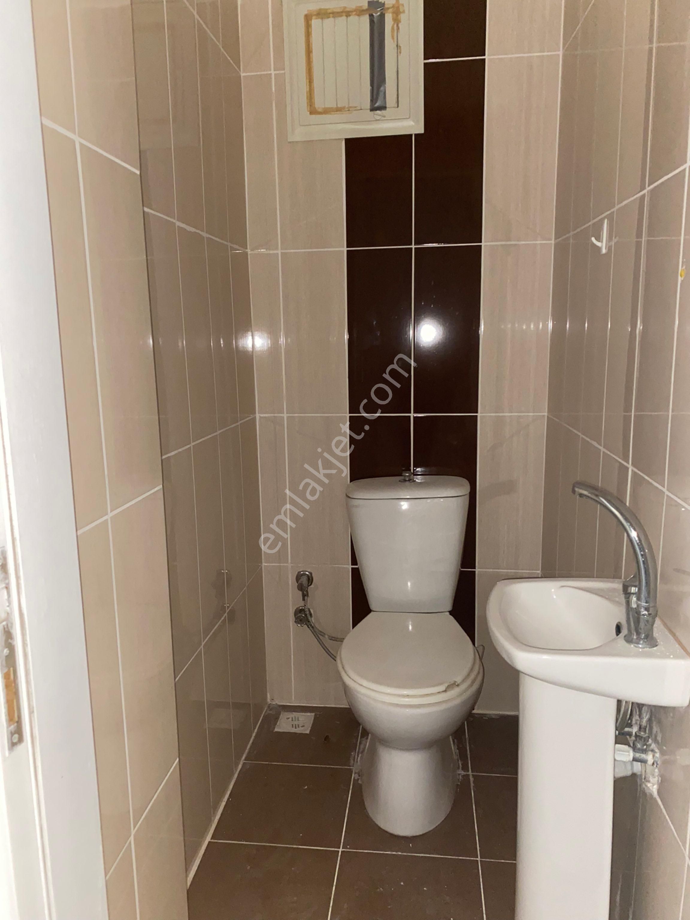 Karşıyaka Metrosuna Çok Yakını Tadilatlı Doğalgazlı 1.kat Kiralık Daire - Görsel 9