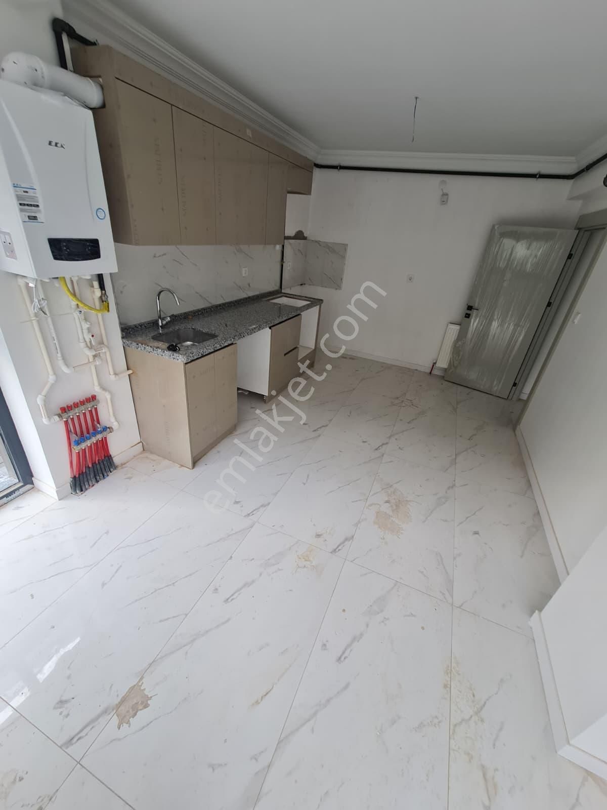 Aydınlıkevler'de Sıfır Binada 2+1 Kiralık Daire-taner Emlak - Görsel 12